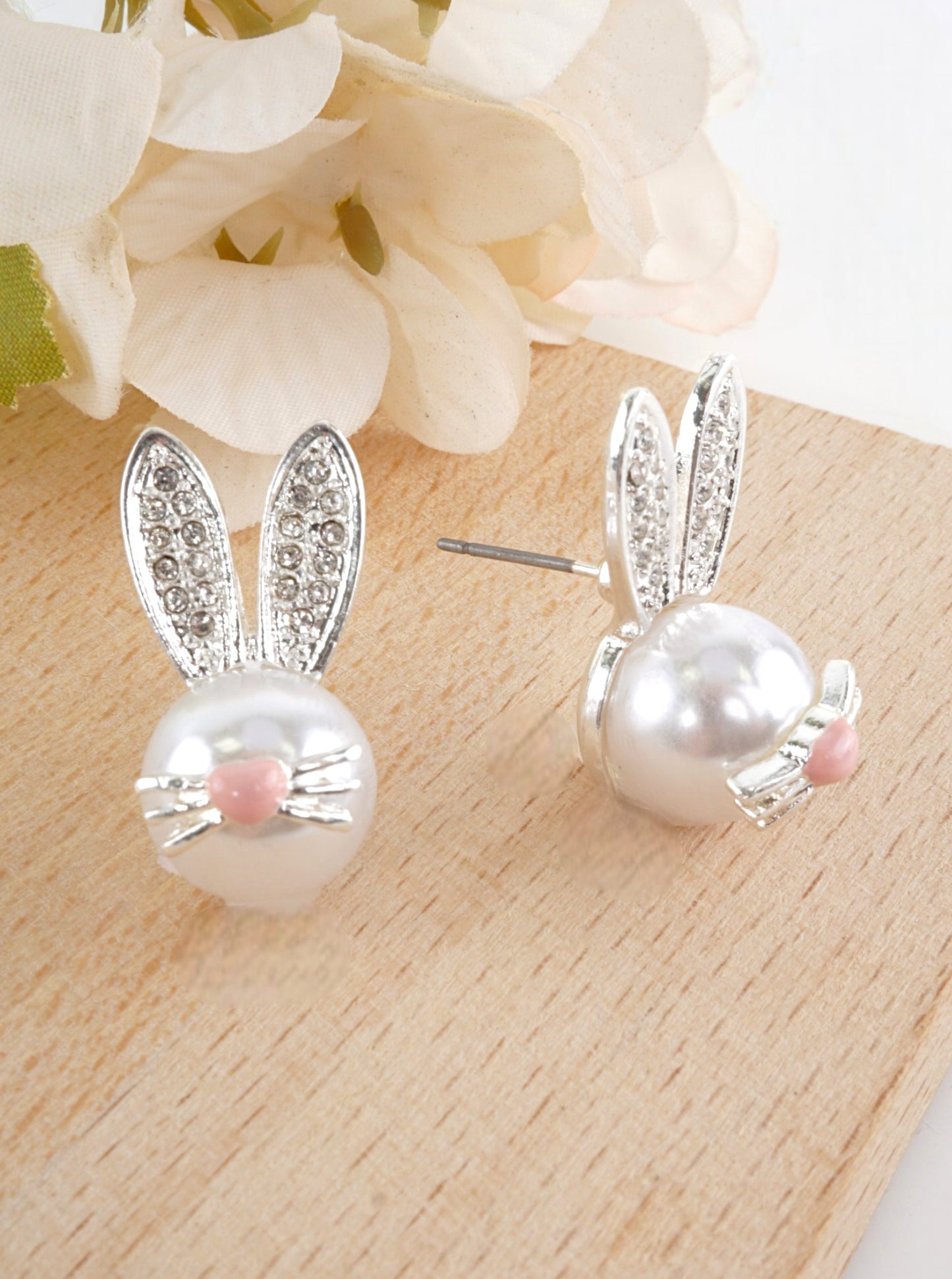 Bunny Pearlized Crystal Stud Earrings