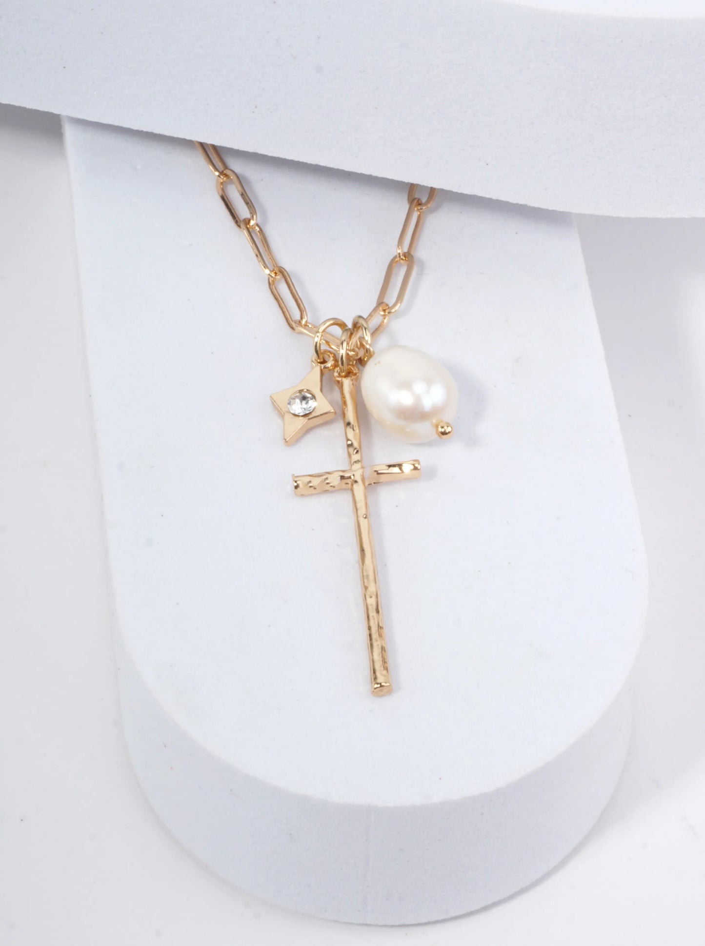 Hammered Cross Resin Pearl Pendant Necklace