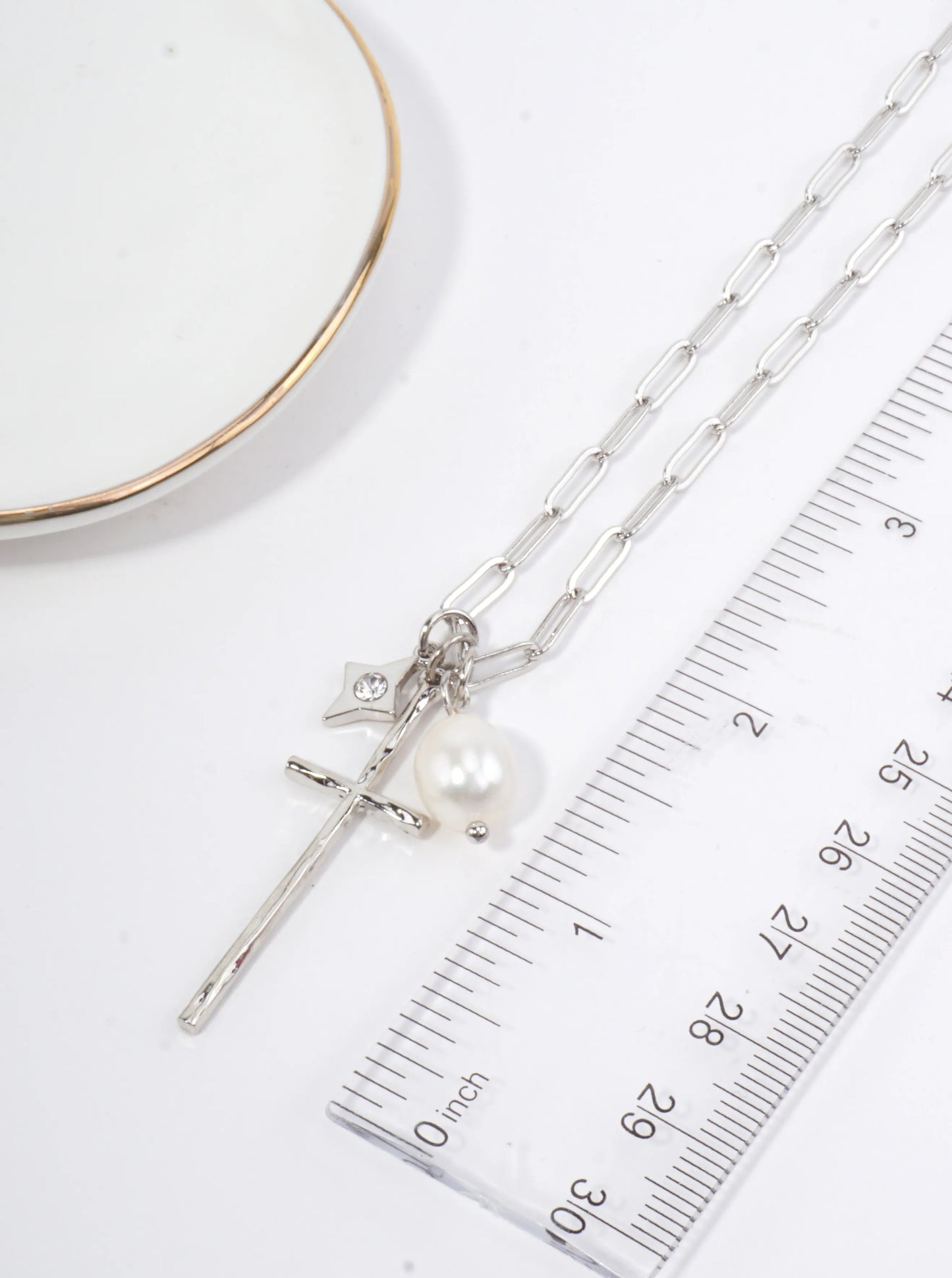 Hammered Cross Resin Pearl Pendant Necklace