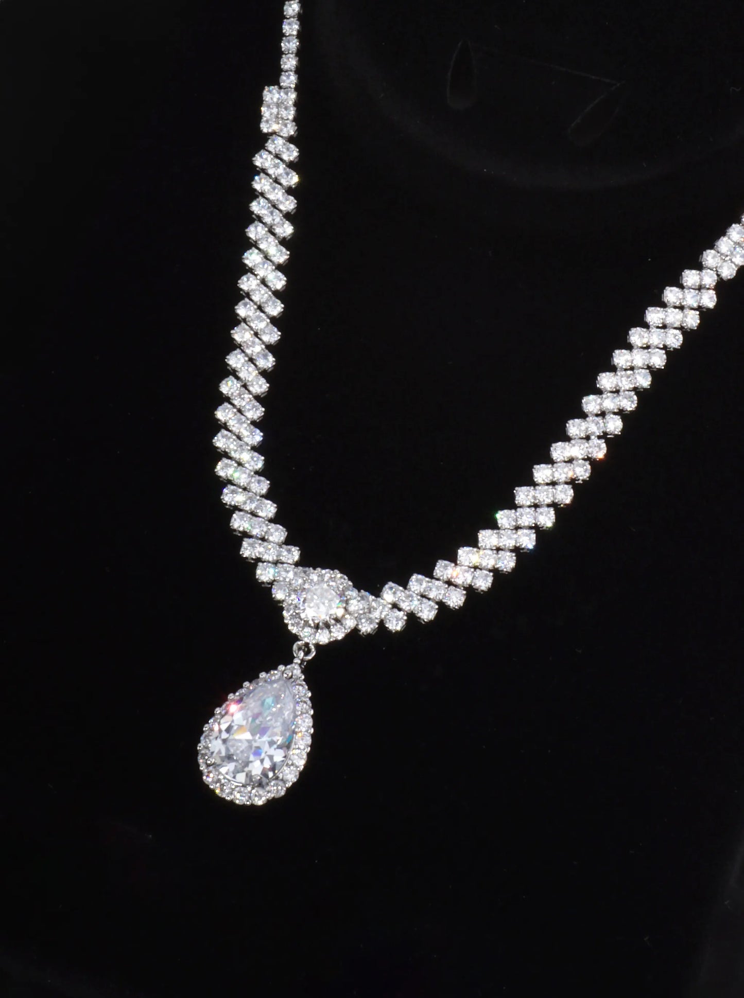 Teardrop Pave Tennis Necklace Design
