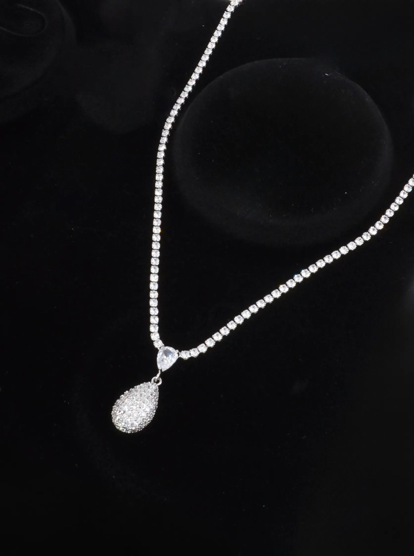 Sculptural Pave Teardrop Tennis Necklace
