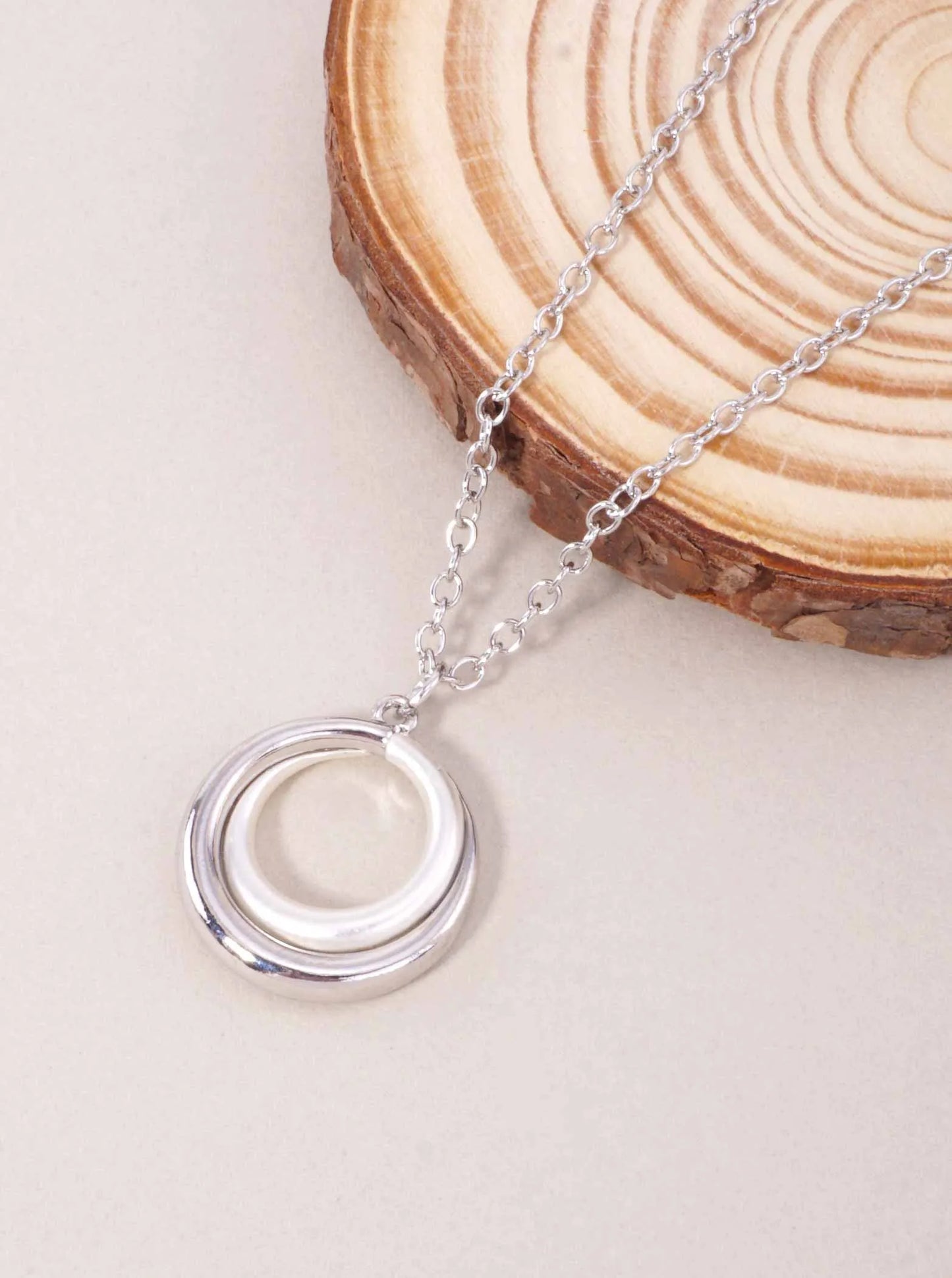 Matte-Polished-Double-Circle-Pendant-Necklace-33-HN5329-RHMS-0-E7NAEL21085026K1144.jpg
