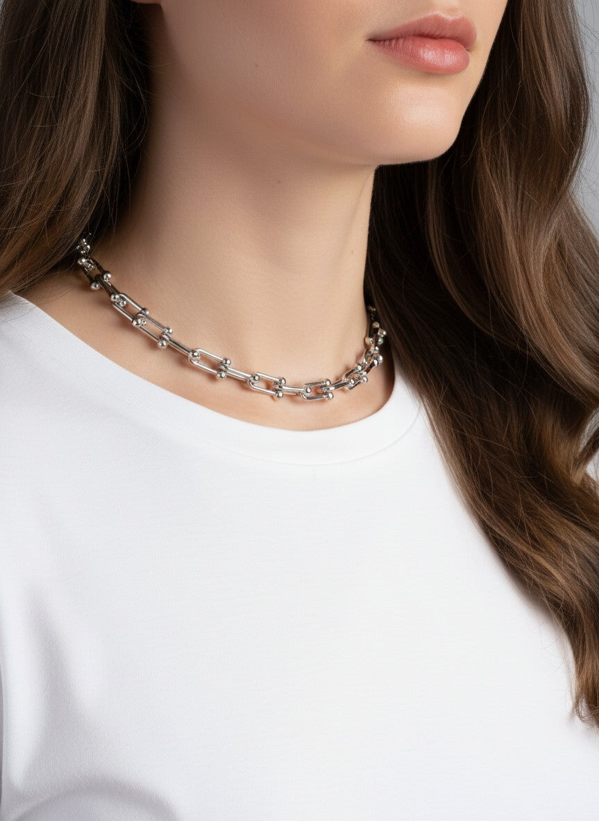 Medium Alloy Horseshoe Chain Necklace