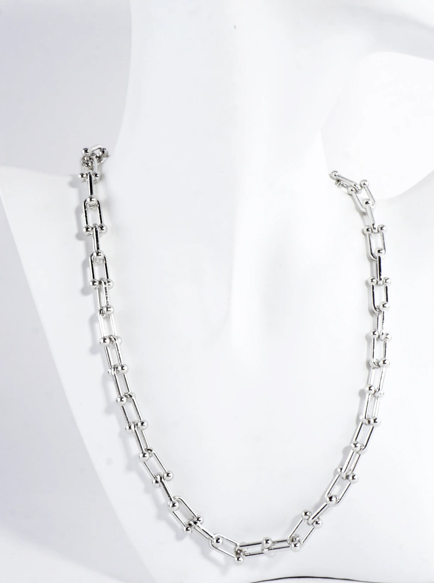 Medium Alloy Horseshoe Chain Necklace