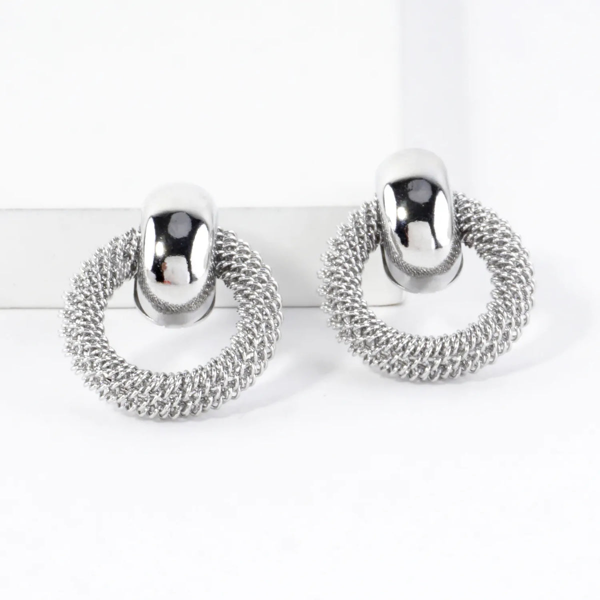 Mesh Doorknocker Post Brass Earrings