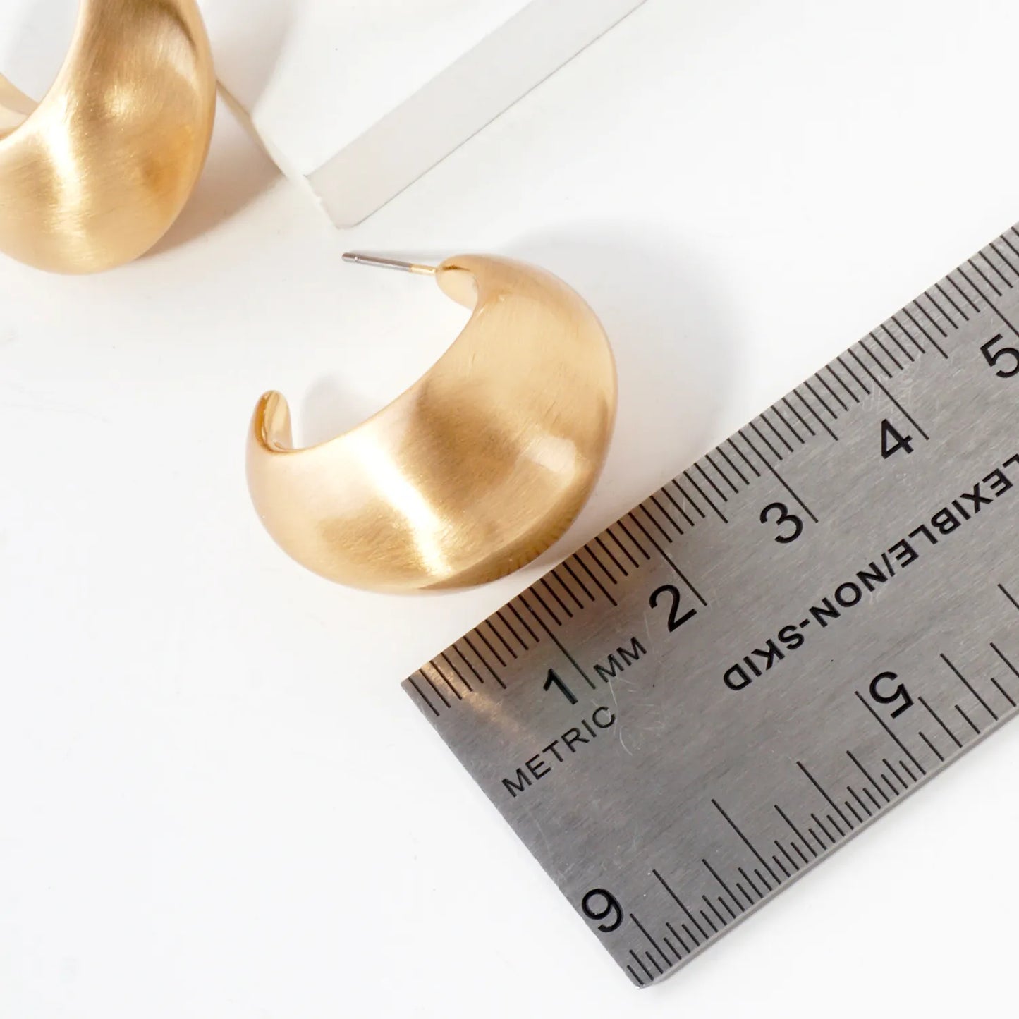 Metal 30mm Tapered Hollow Hoop Earrings