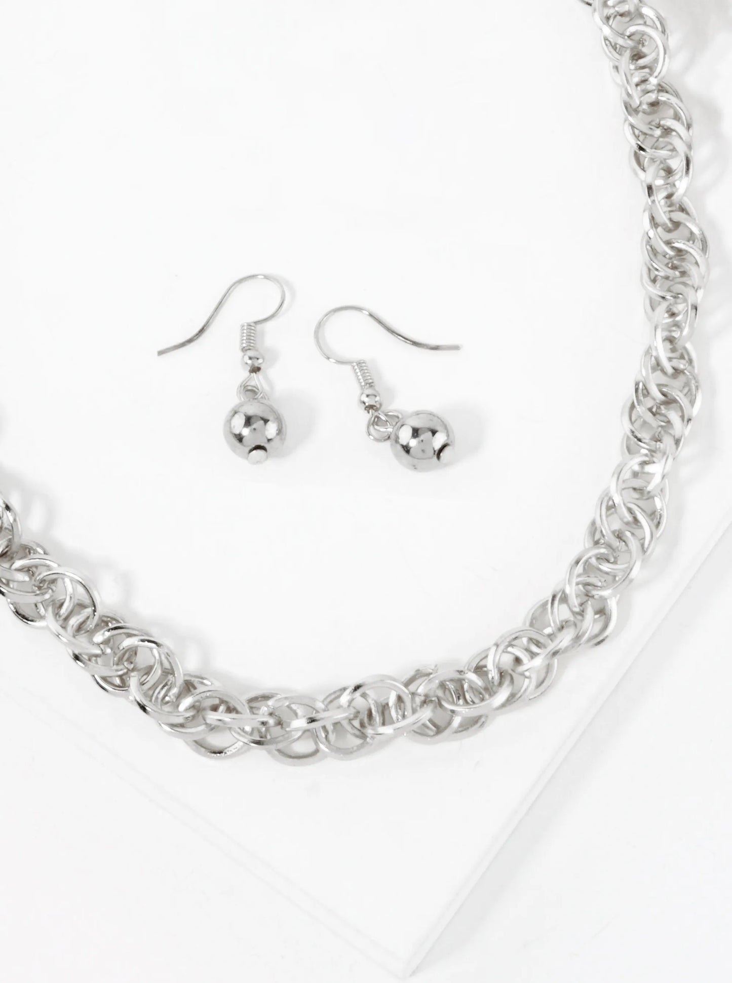 Metal 9mm Interwoven Statement Chain Necklace Set-with-Earrings