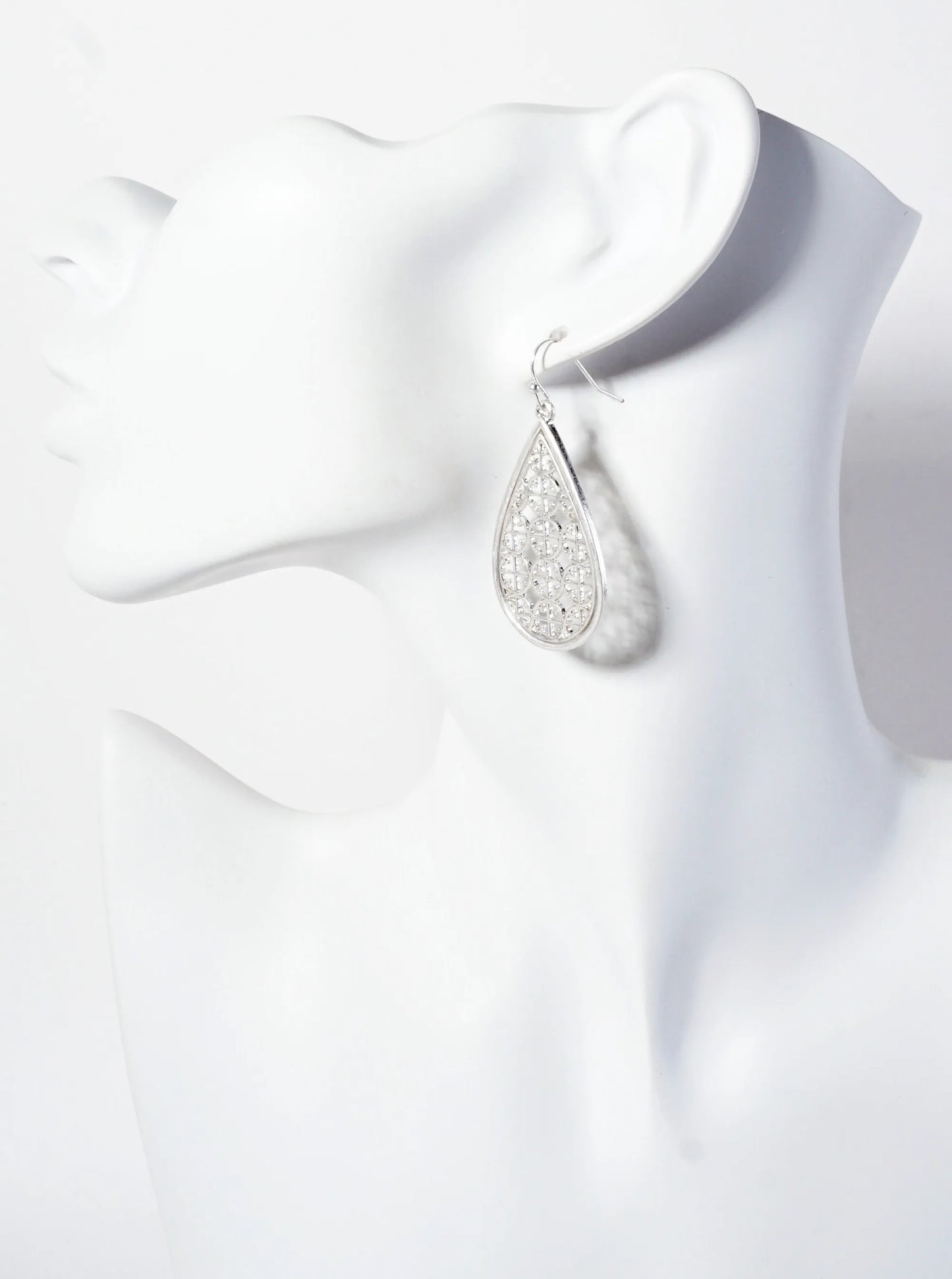 Metal Filigree Teardrop Dangle Earrings