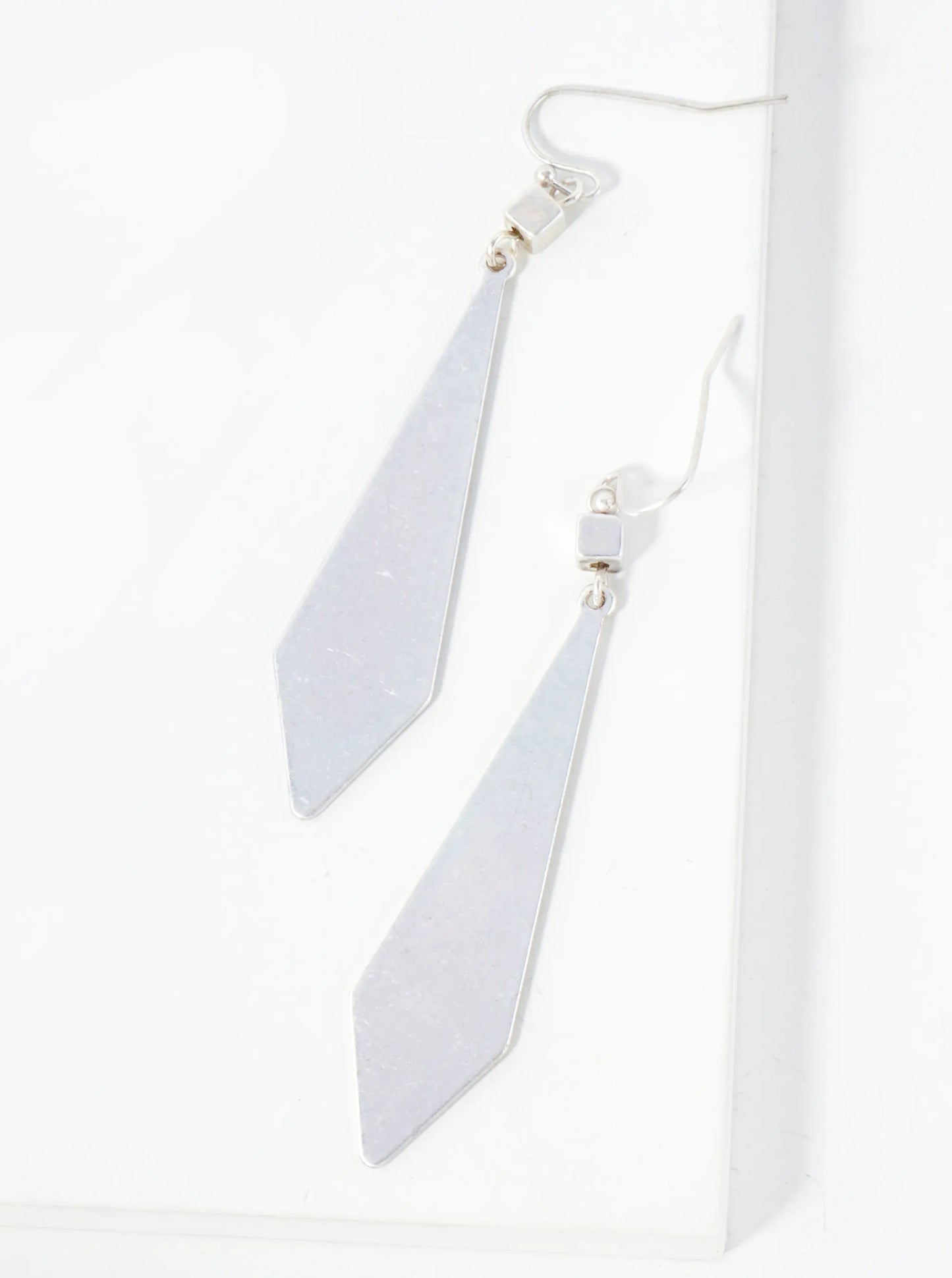 Metal Geometric Elongated Diamond Shape Dangle Drop Earrings