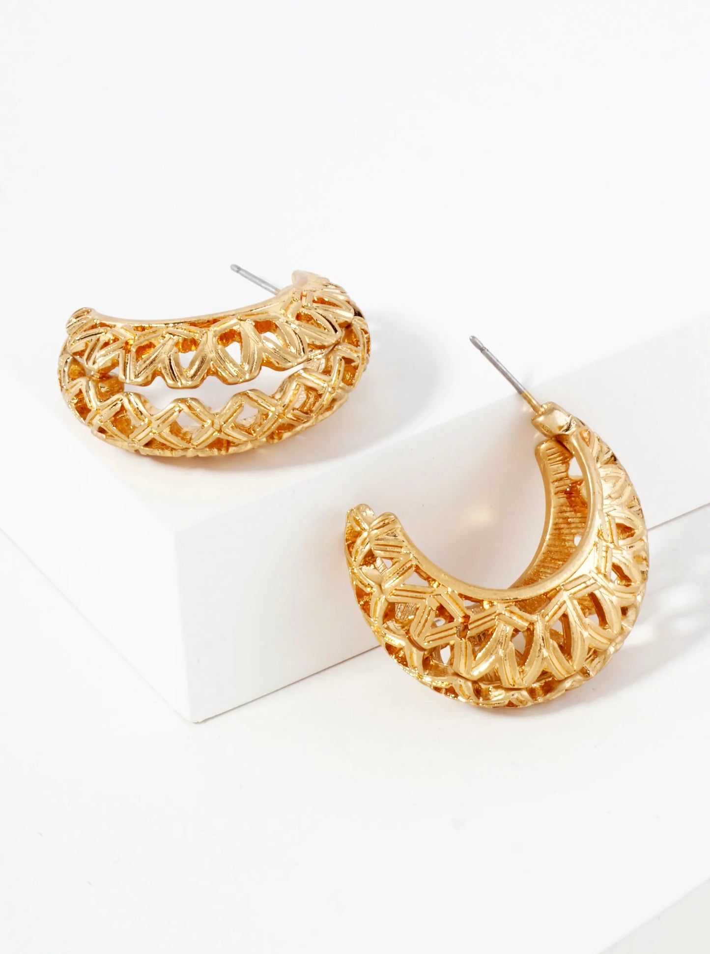 Metal Lattice Pattern 30mm Filigree Open Hoop Earrings With-Titanium-Post