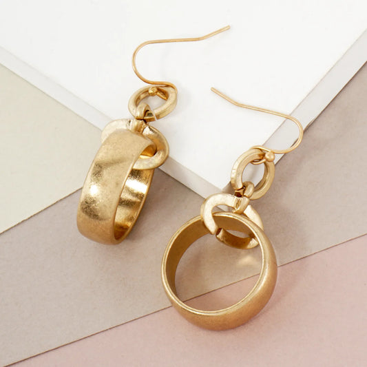 Metal Sleek Linked Circle Drop Earrings