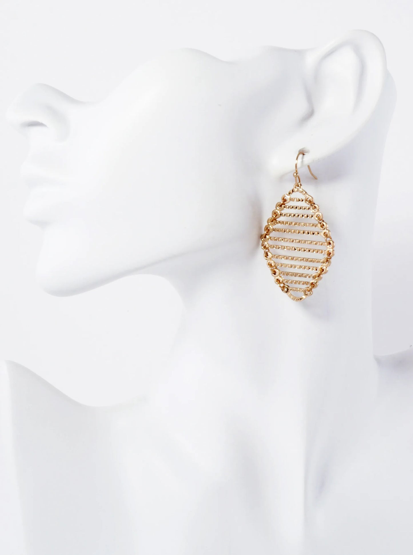 Metal Textured Bar Diamond-Shaped Frame Earrings