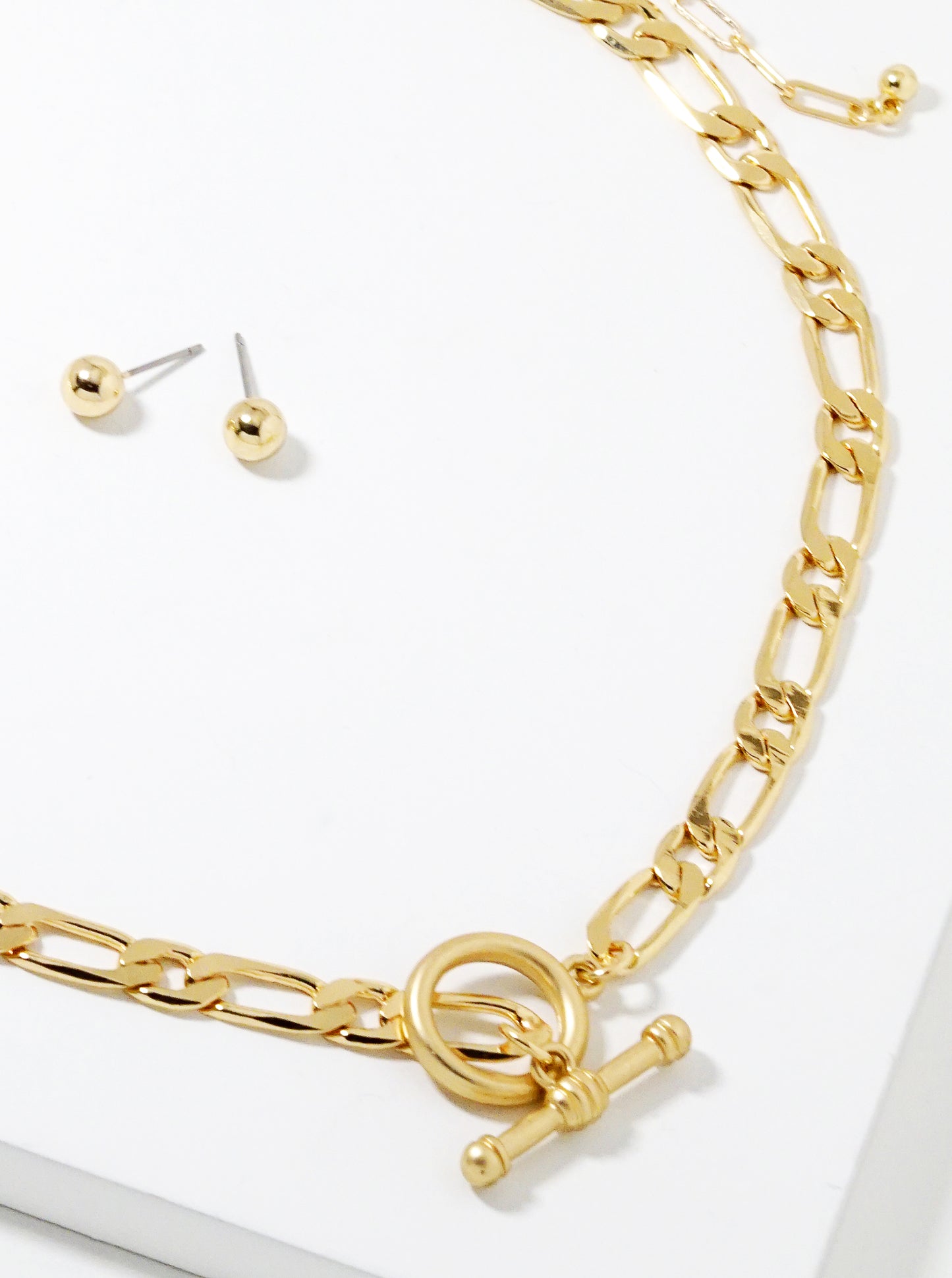 Metal Toggle Clasp Necklace Set With Earrings