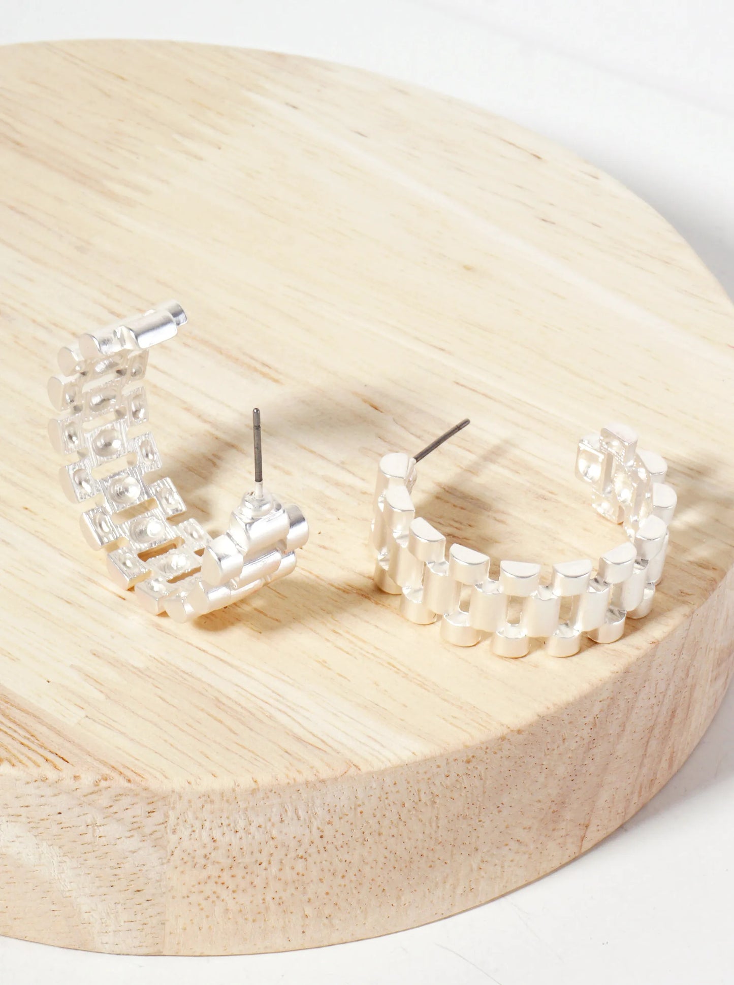 Metal Watch-Strap Design 30mm Open Hoop Earrings