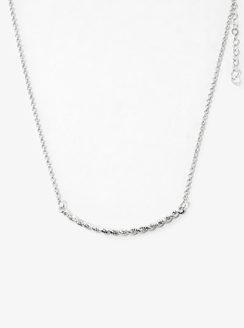 Metal Curved Rope Bar Pendant Necklace