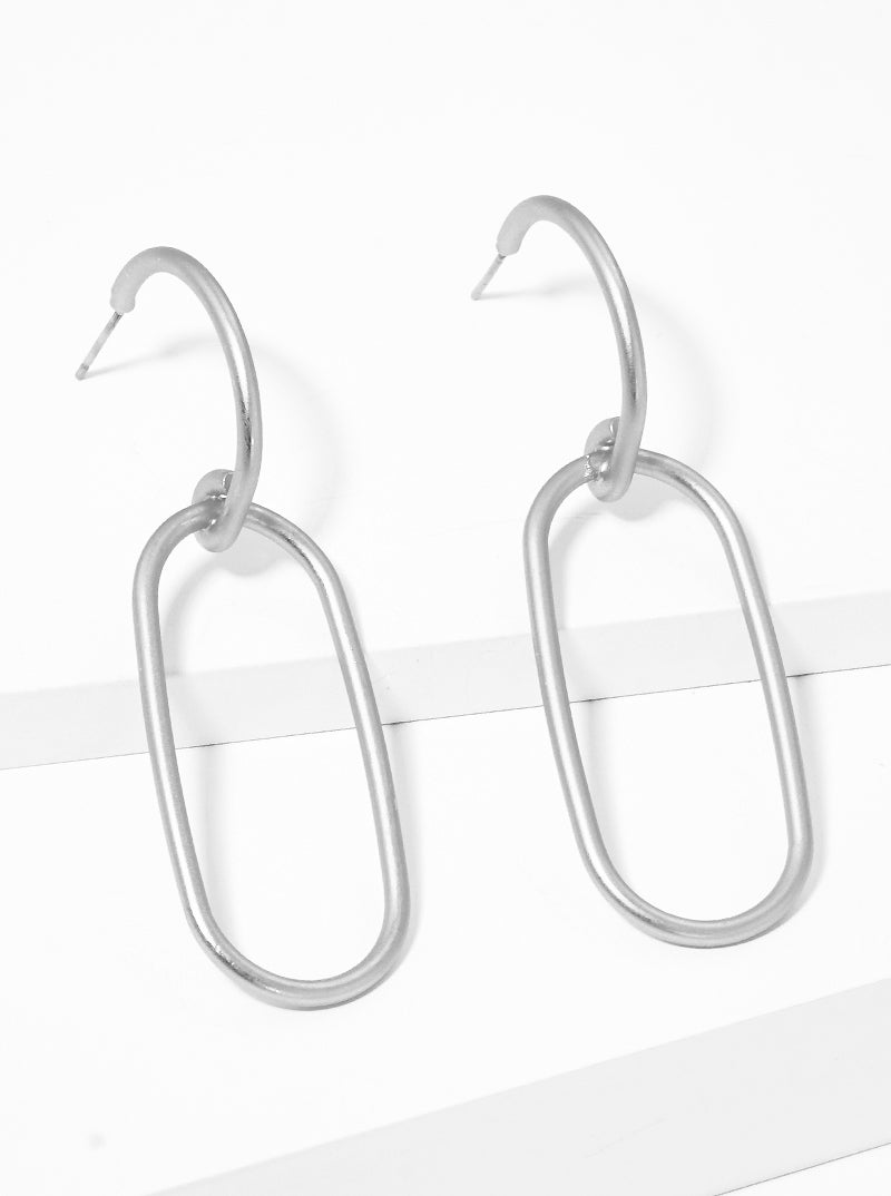 Metal Interlocking Half Circle Oval Hoop Earrings