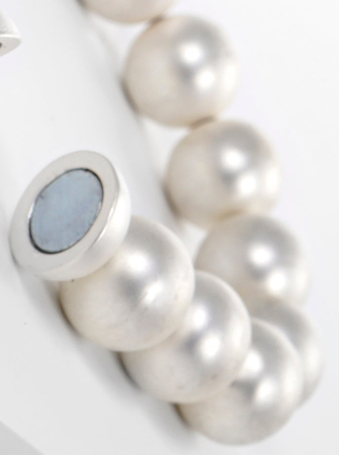 Metallic Ball Beads Magnetic Closure Bracelet