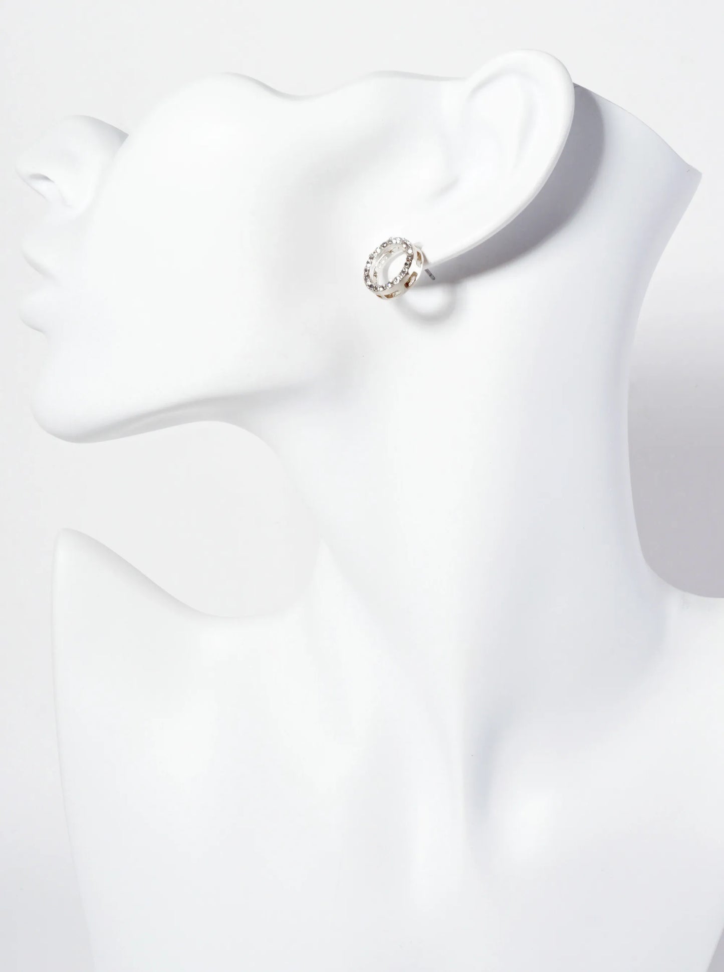 Minimalist Crystal-Pave Cutout 13mm Round Circle Stud Earrings