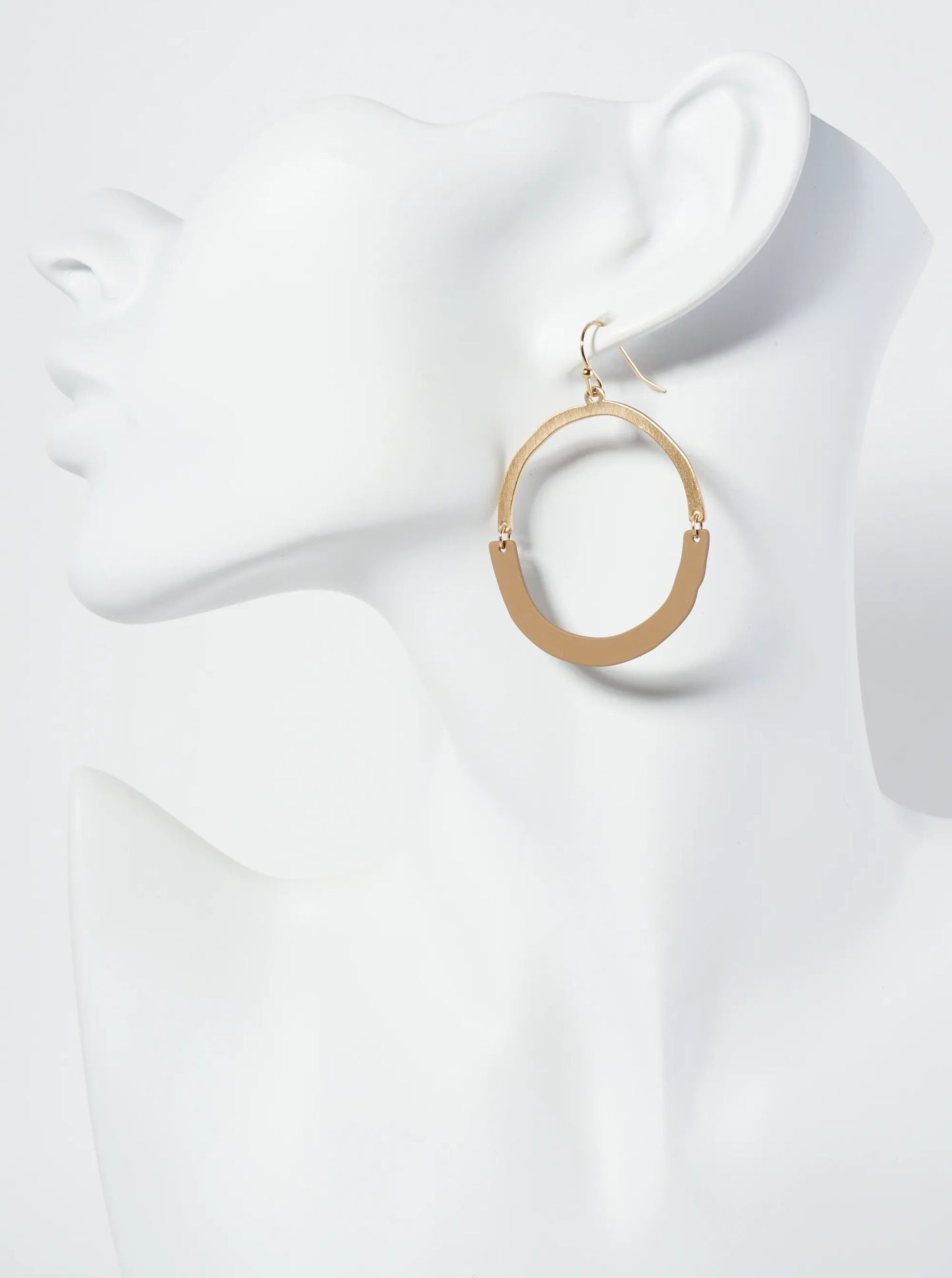 Minimalist Dangle Earrings With Connected Half Circles