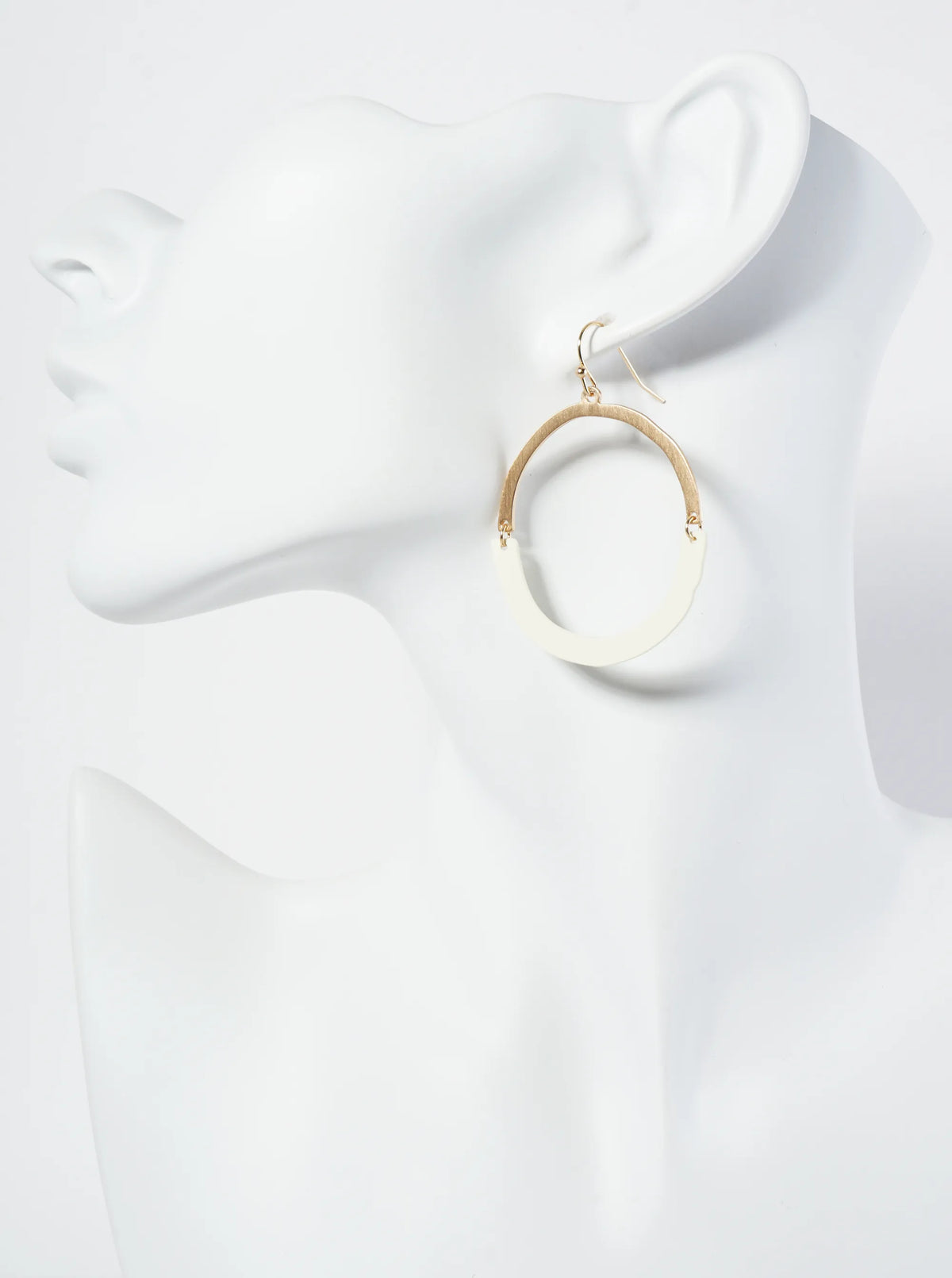 Minimalist Dangle Earrings With Connected Half Circles