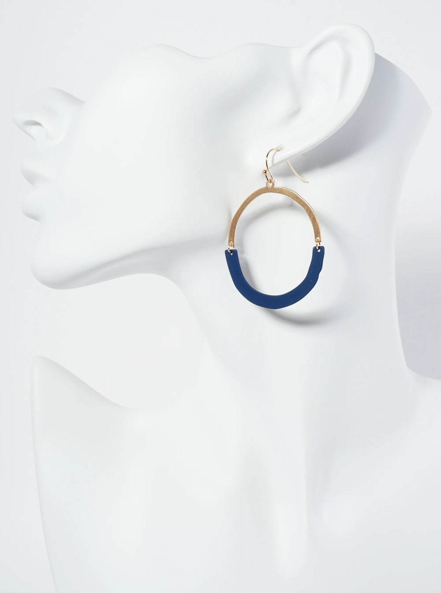 Minimalist Dangle Earrings With Connected Half Circles