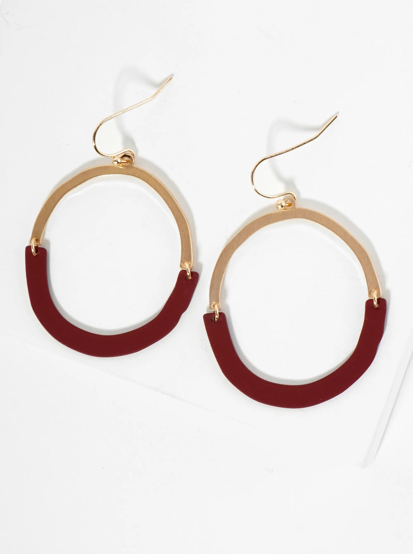 Minimalist Dangle Earrings With Connected Half Circles