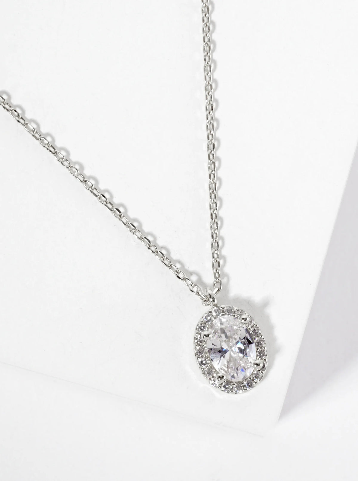 Minimalist Oval 4-Prong Cubic-Zirconia Stone Pendant 18K-Gold-Dipped Necklace