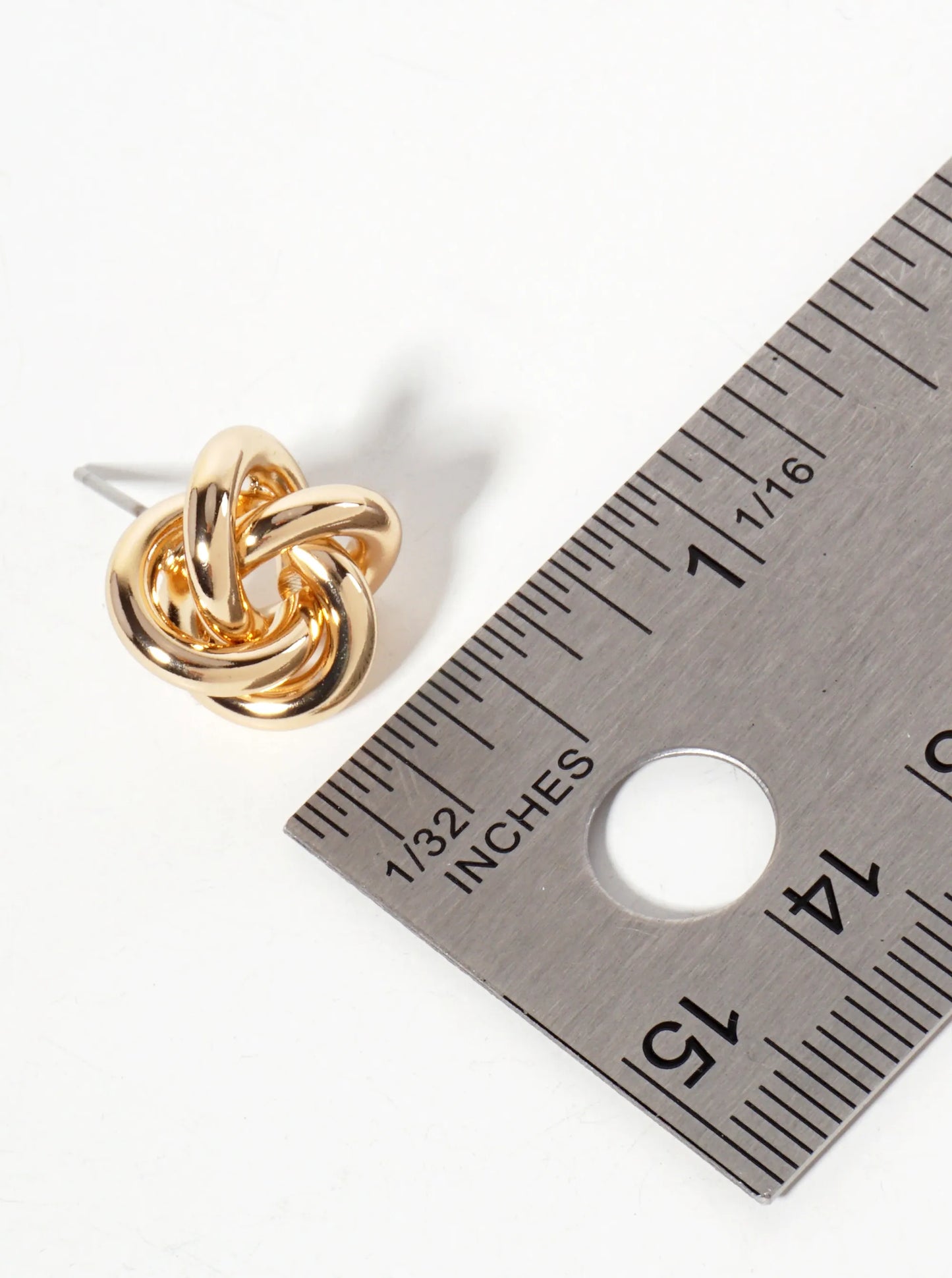 Minimalist Polished Brass 15mm Love-Knot Stud Earrings
