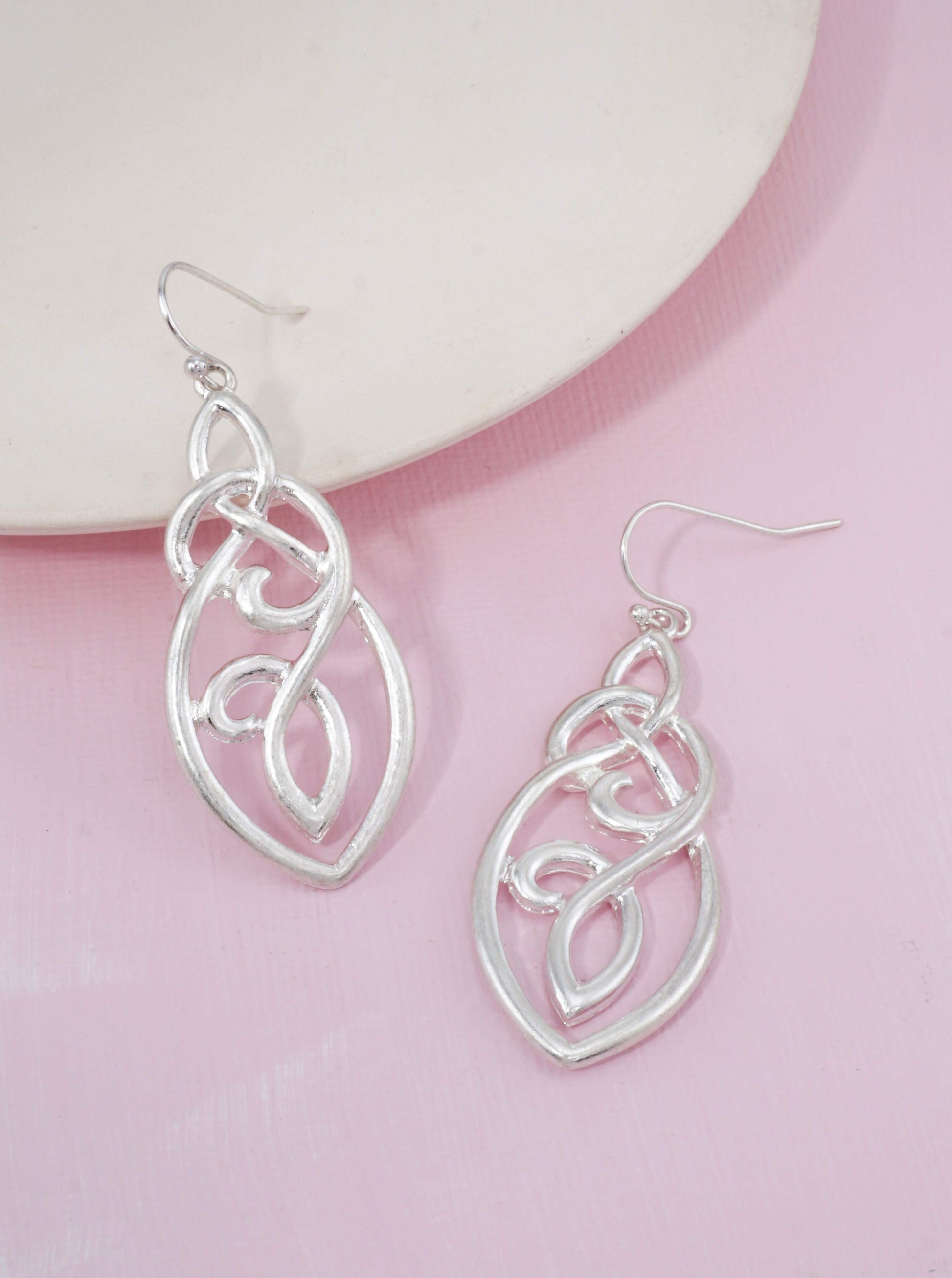Modern-Filigree-Brushed-Teardrop-Earrings-33-HE2429-WS-0-9FBYAC20065926K1010.jpg