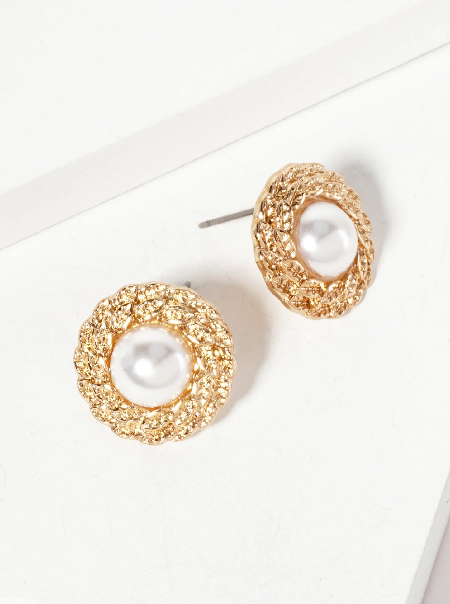 Nature-Theme Leaf-Texture Pearl Button Stud Earrings
