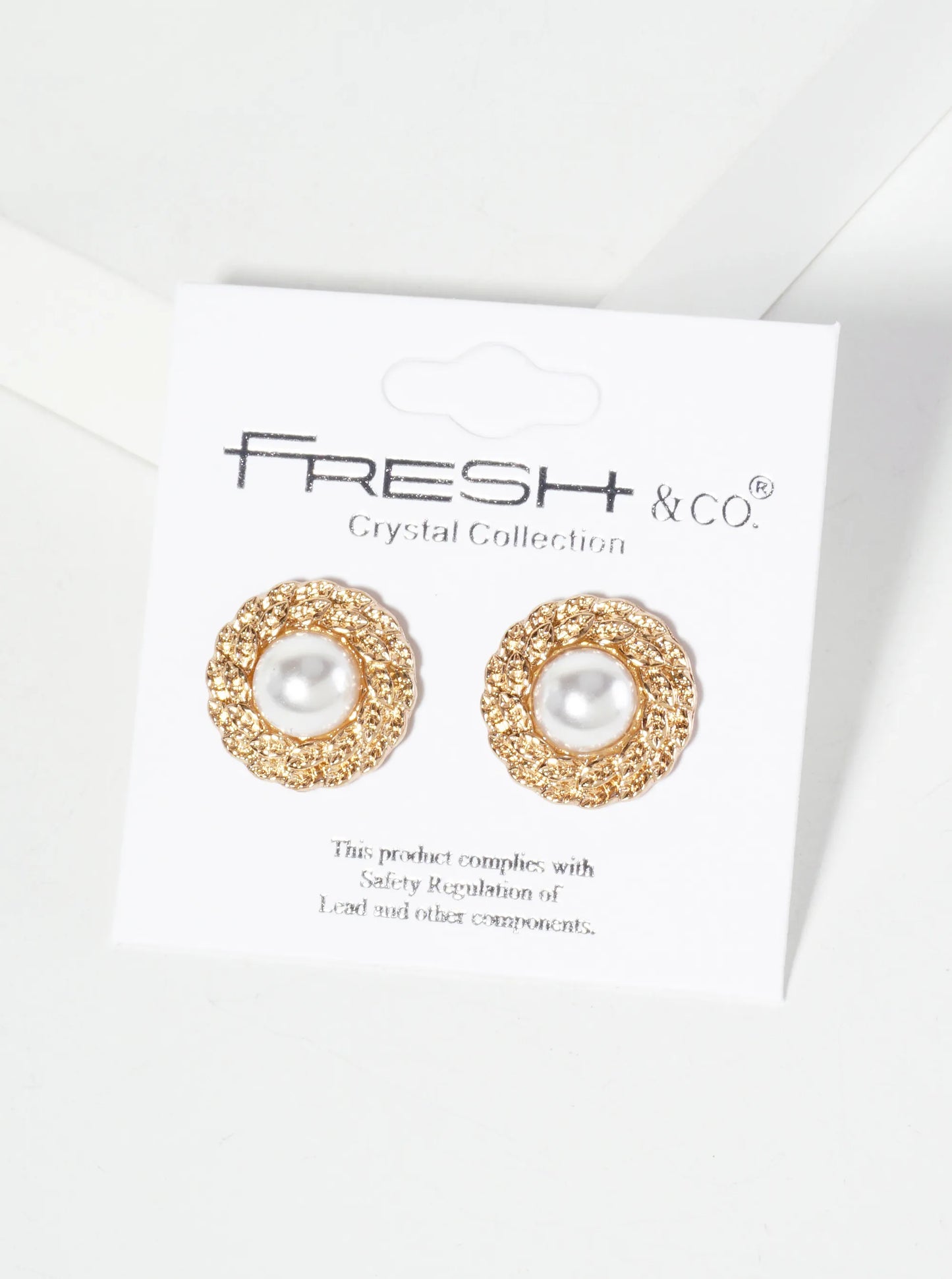 Nature-Theme Leaf-Texture Pearl Button Stud Earrings