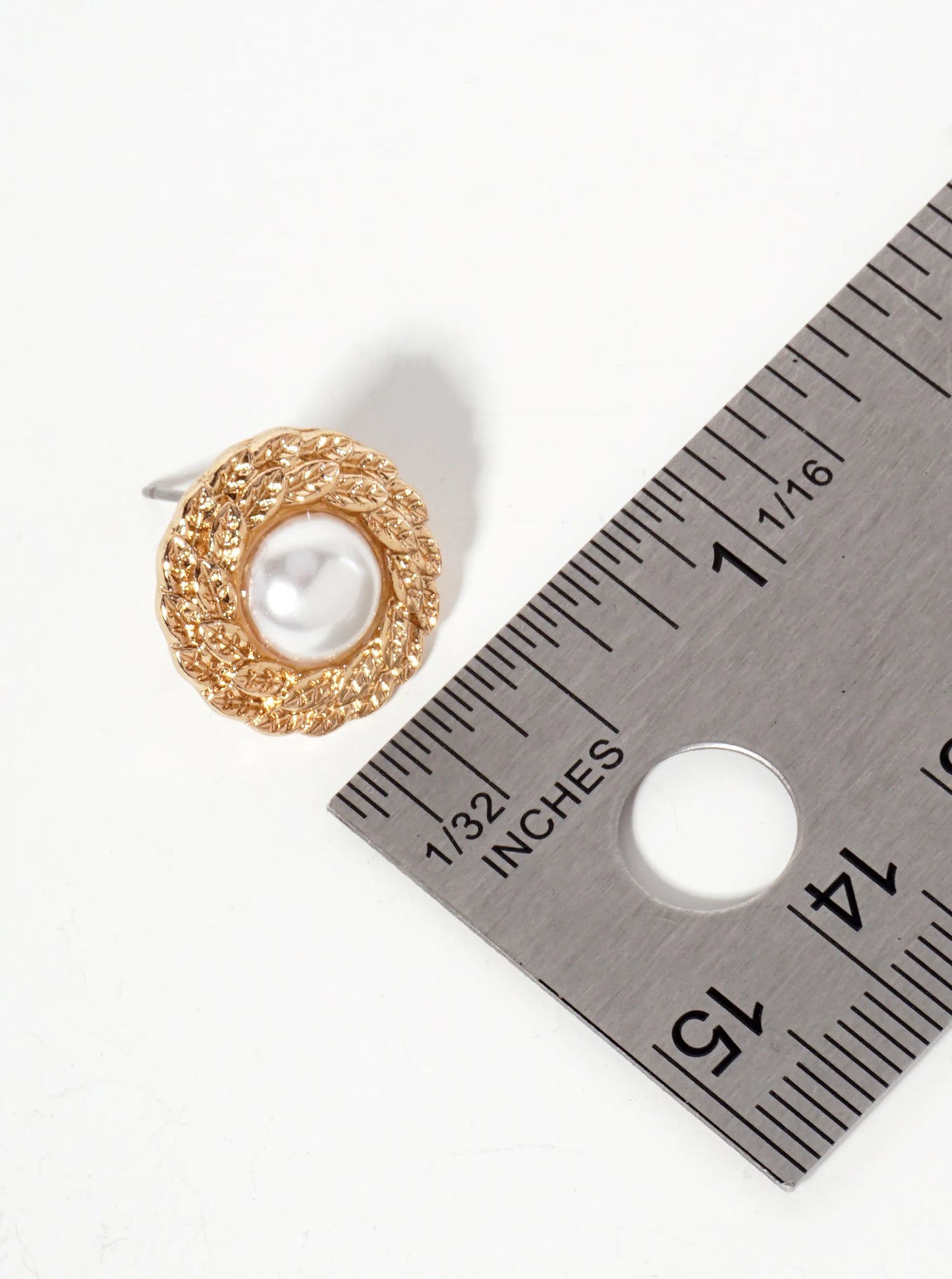 Nature-Theme Leaf-Texture Pearl Button Stud Earrings