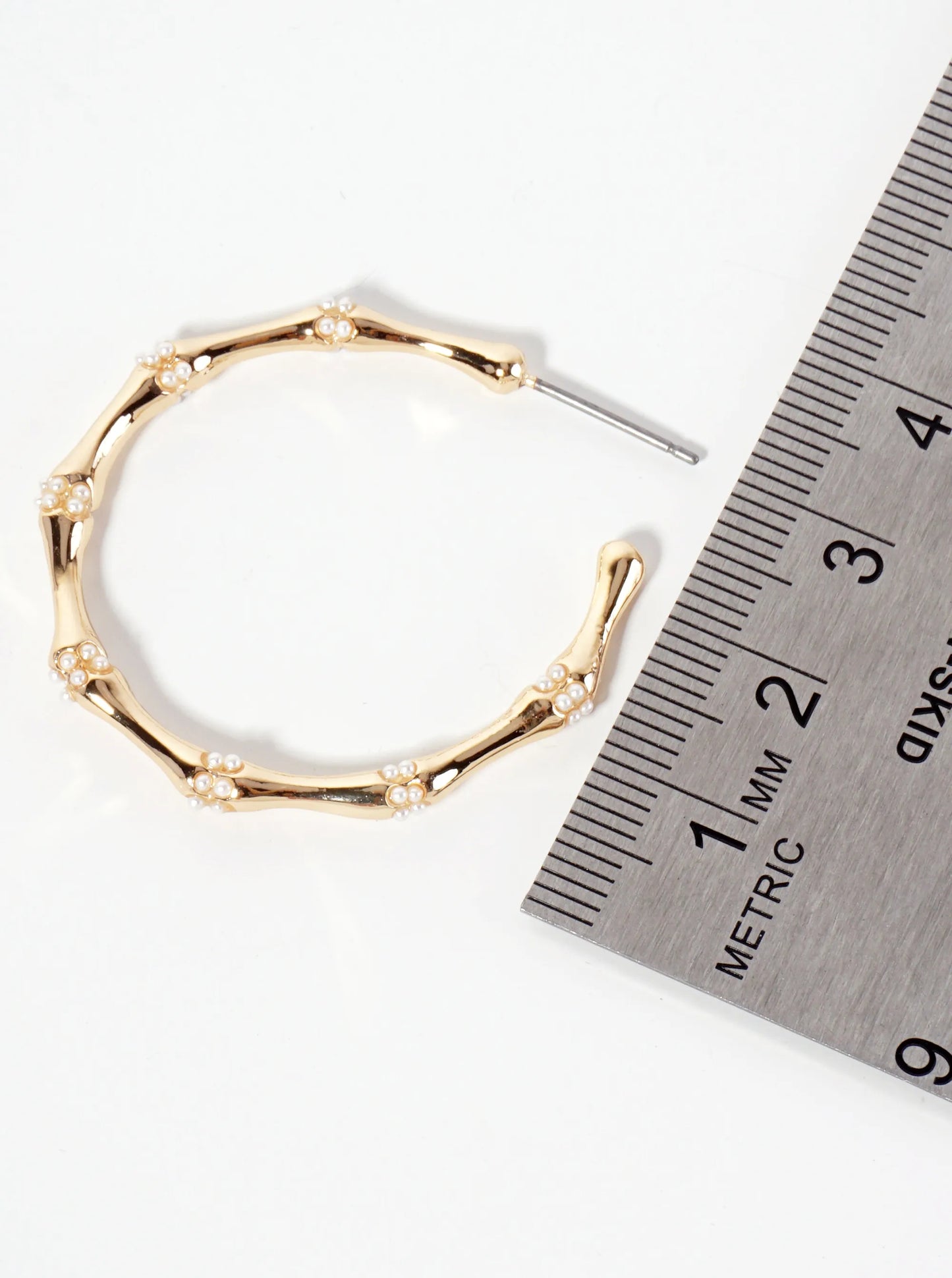 Nature-theme 35mm Bamboo Hoop Earrings With Small Pearl-accents