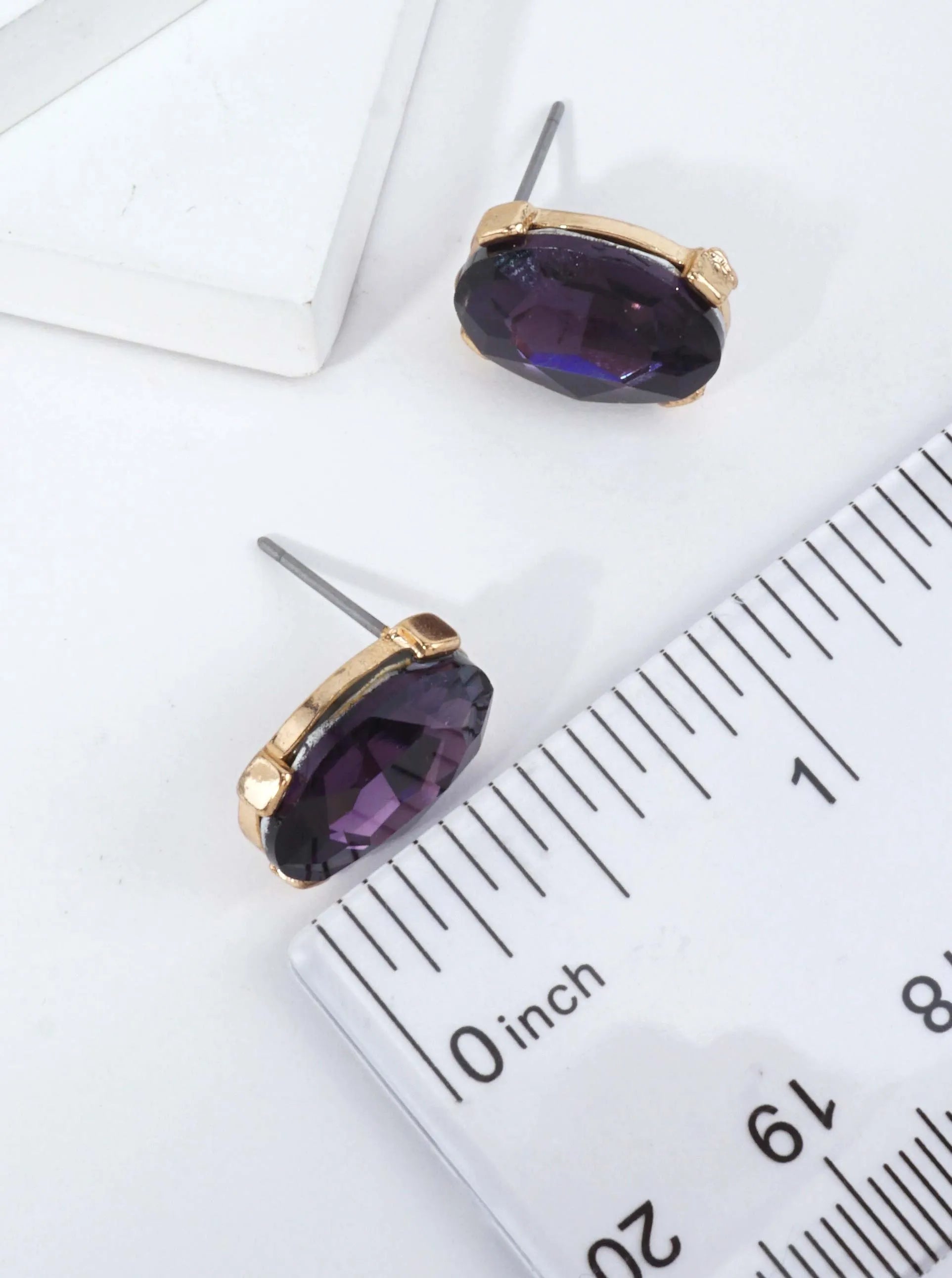 Oval-Faceted-Crystal-Stud-Earrings-61-E8089-AMT-1-BF9ENQ09073826K0406.jpg