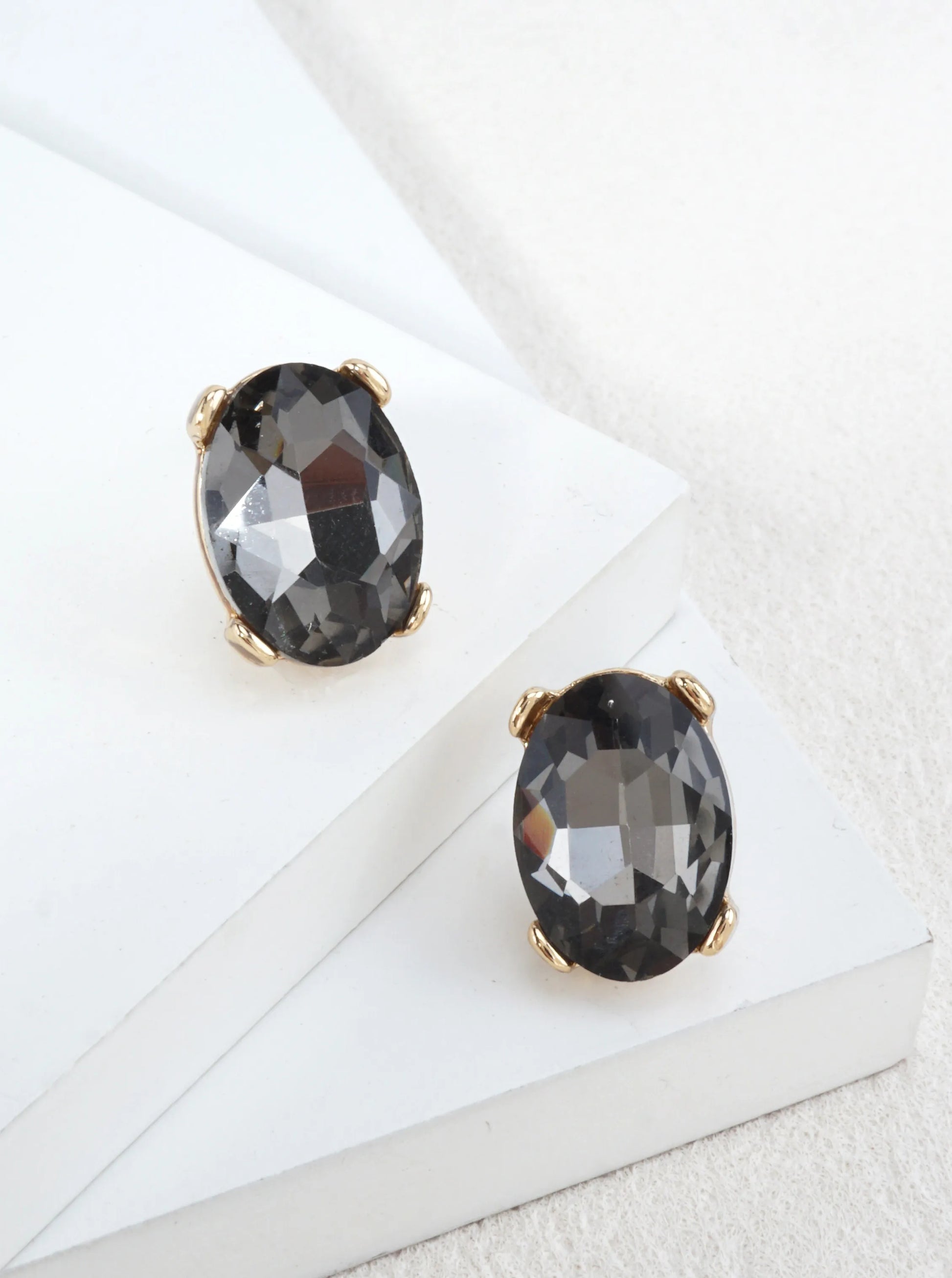 Oval-Faceted-Crystal-Stud-Earrings-61-E8089-BKD-0-XAXE9F09073826K0406.jpg