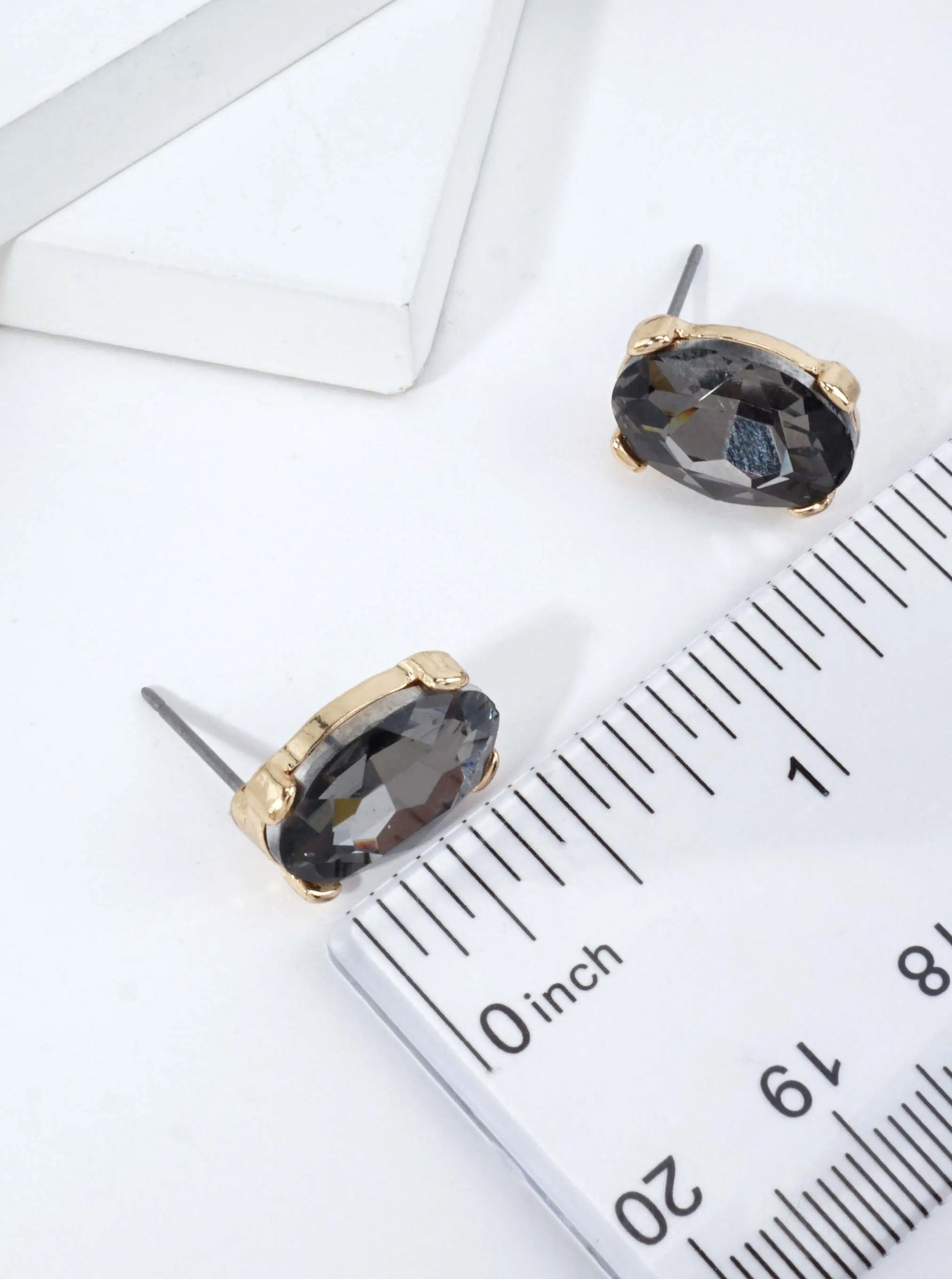 Oval-Faceted-Crystal-Stud-Earrings-61-E8089-BKD-1-VYL52J09073826K0406.jpg