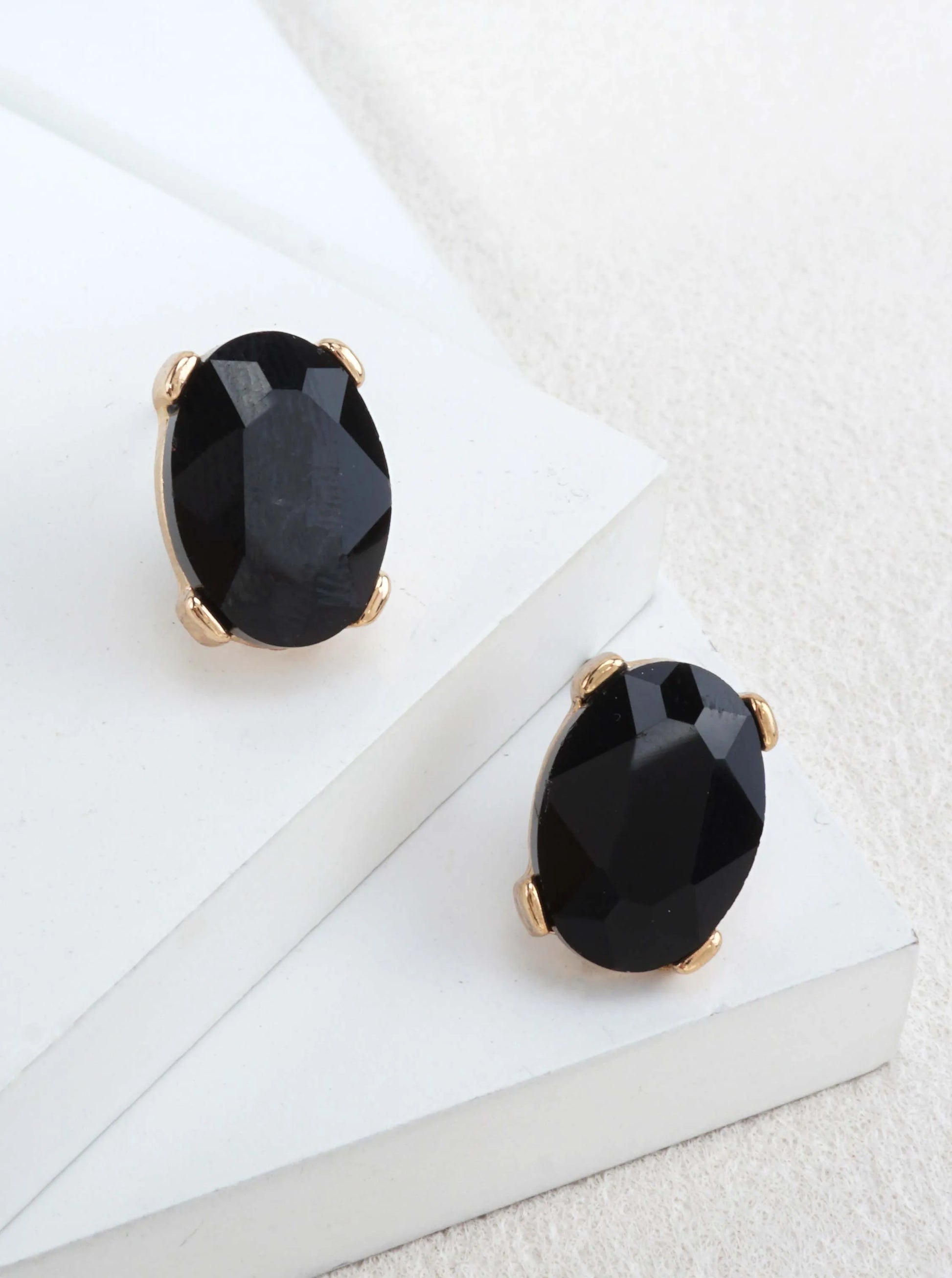 Oval-Faceted-Crystal-Stud-Earrings-61-E8089-JET-0-C82HEH09073826K0406.jpg