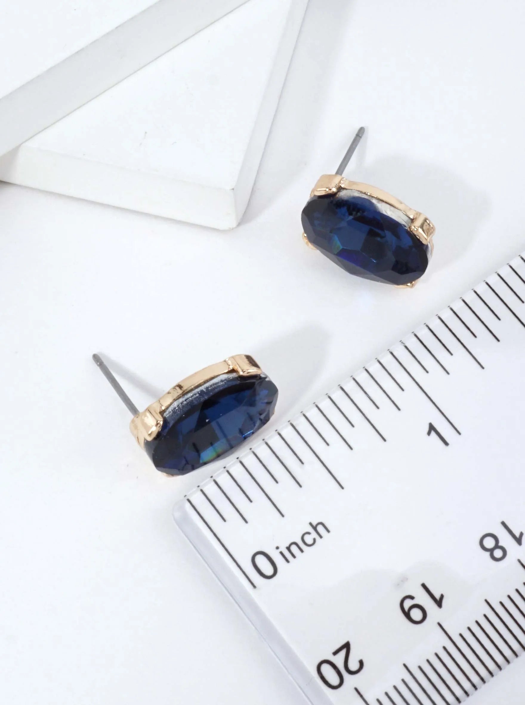 Oval-Faceted-Crystal-Stud-Earrings-61-E8089-MON-1-DC6K6P09073826K0406.jpg