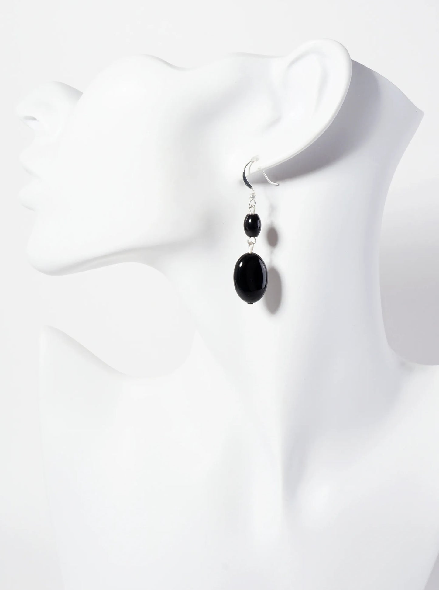 Oval-Shaped Onyx Semi-Precious Natural-Stone Drop Earrings