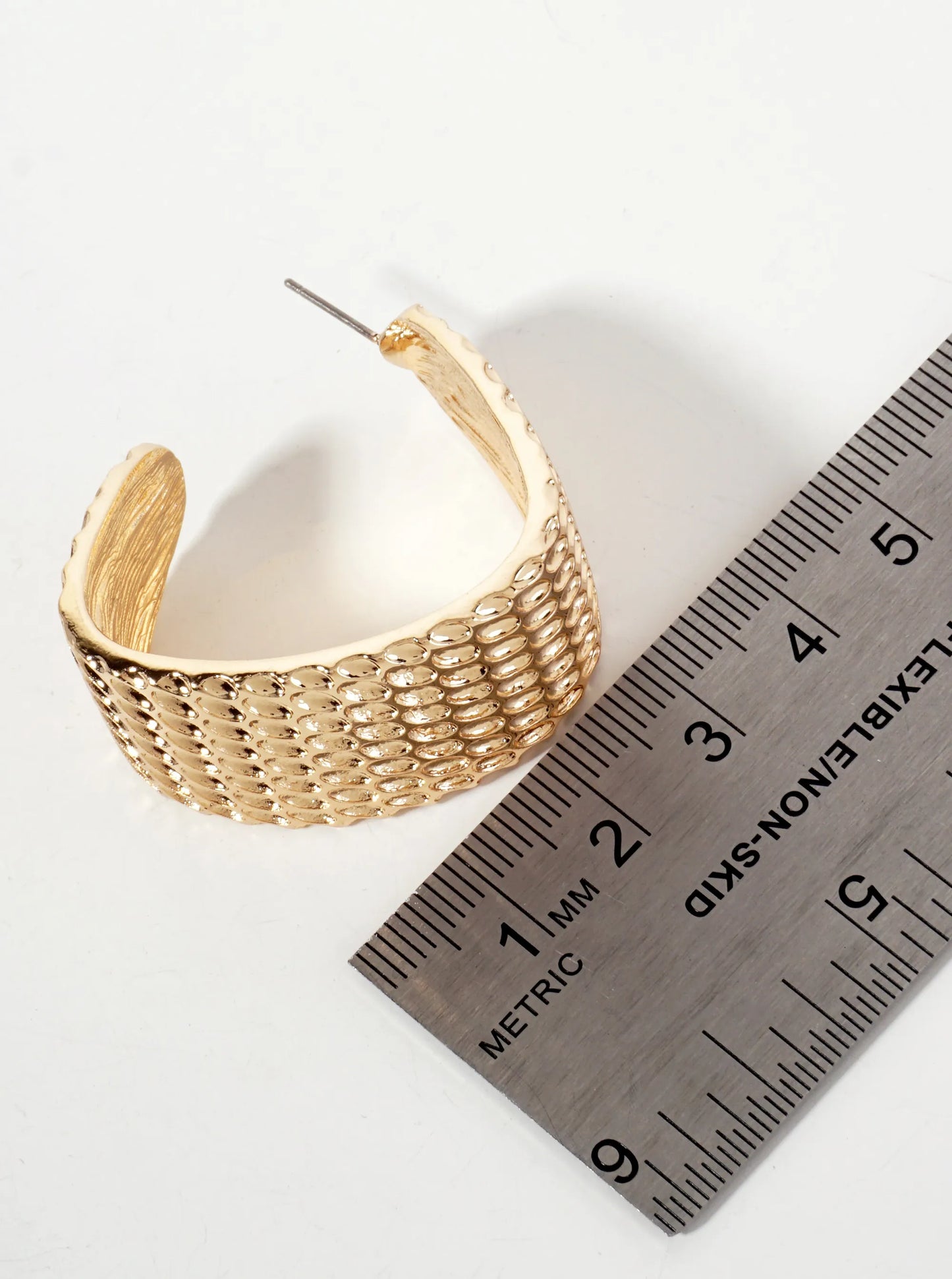 Oval-Texture 20mm Wide Triangle-Shaped 35mm Bold Hoop Earrings With-Titanium-Post