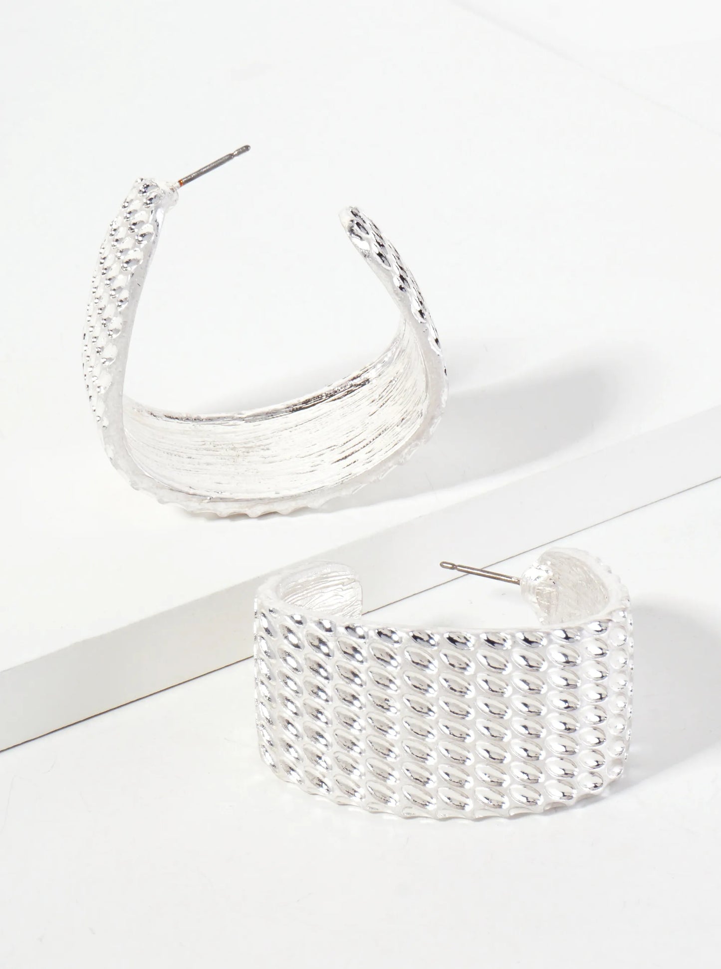 Oval-Texture 20mm Wide Triangle-Shaped 35mm Bold Hoop Earrings With-Titanium-Post