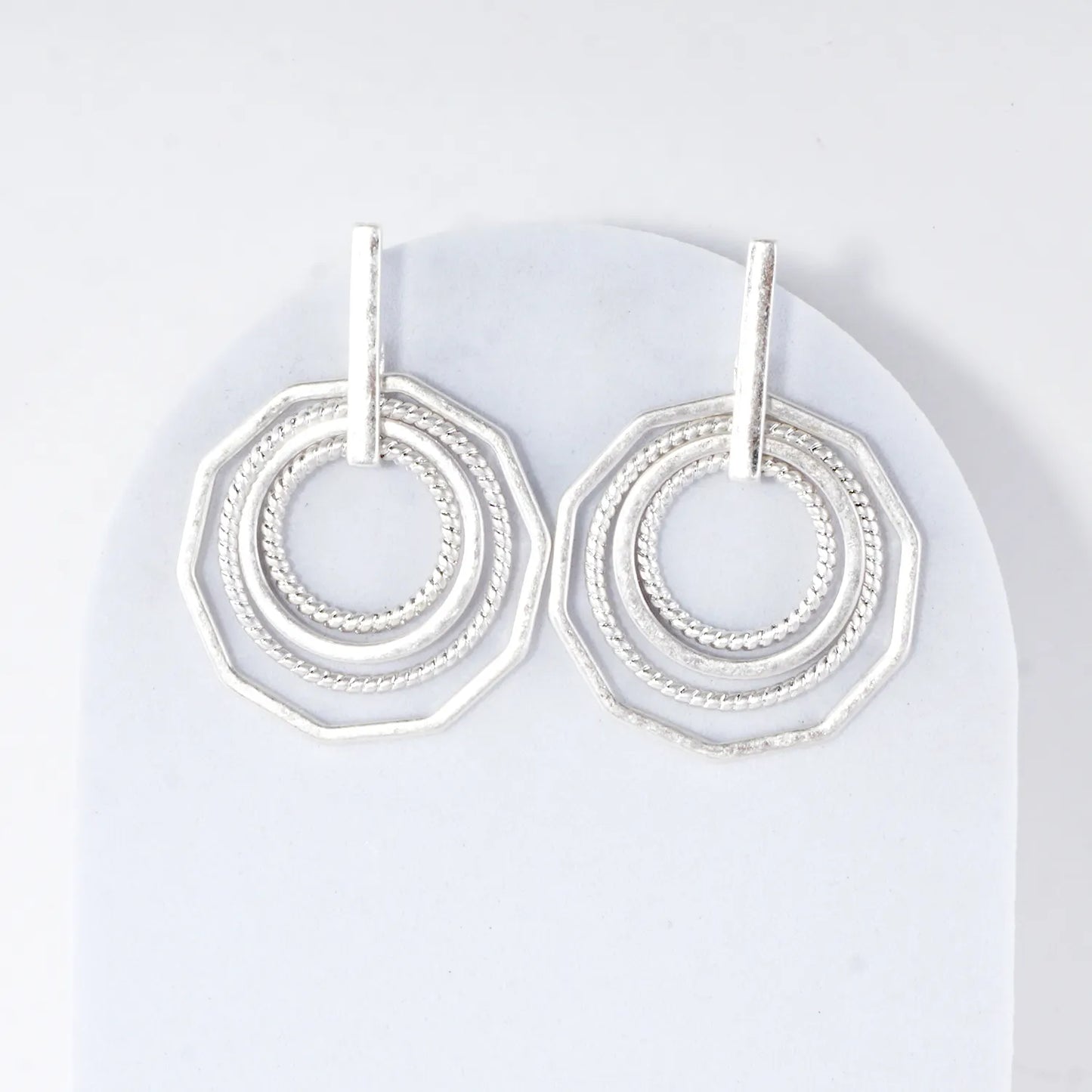 Overlapped Circles Decagon Drop Geometric Earrings