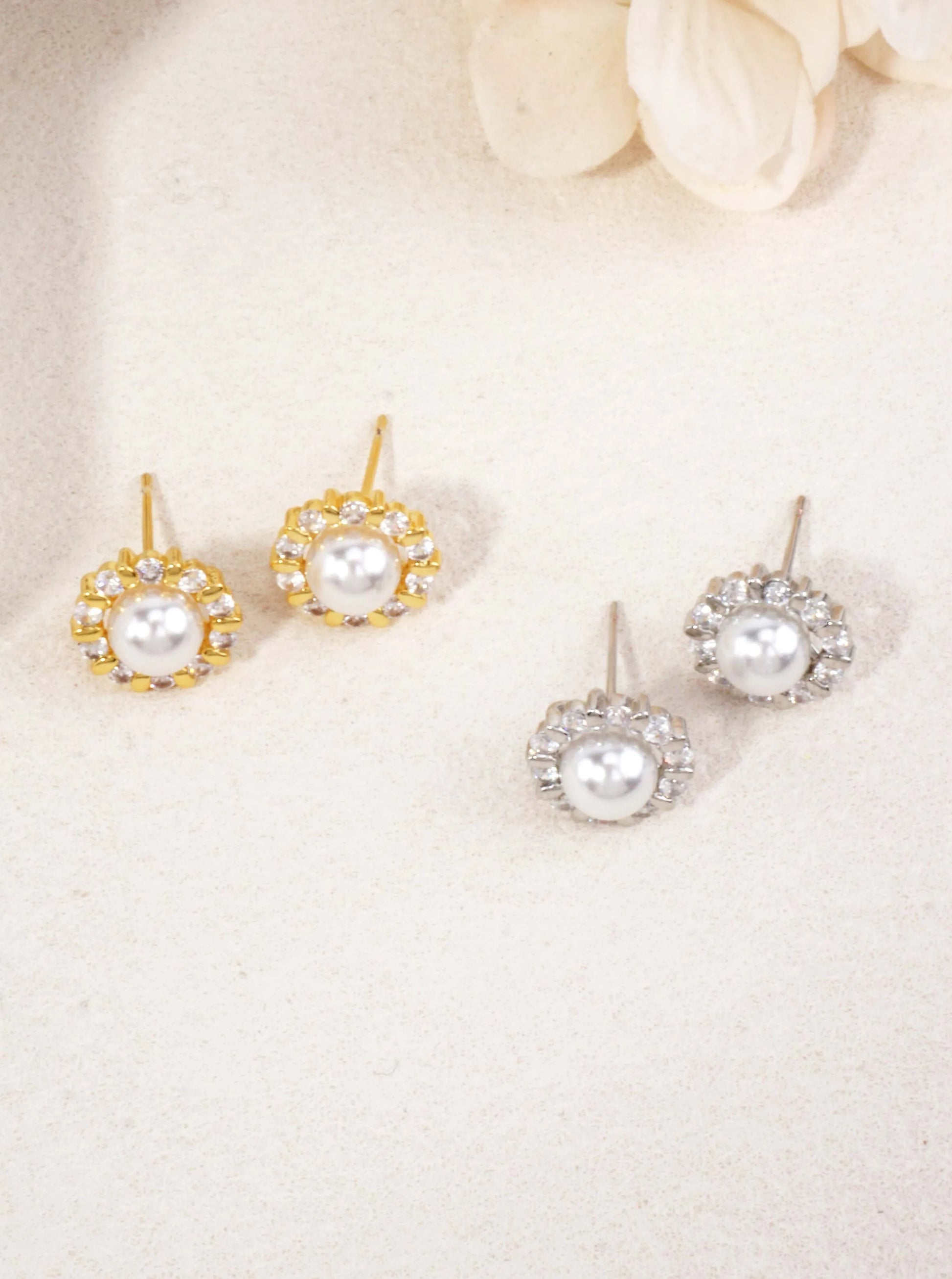Pave-Pearlized-Geometric-Stud-Earrings-151-DE1430-GDWHT-1-KV4L7N23060526K0455.jpg