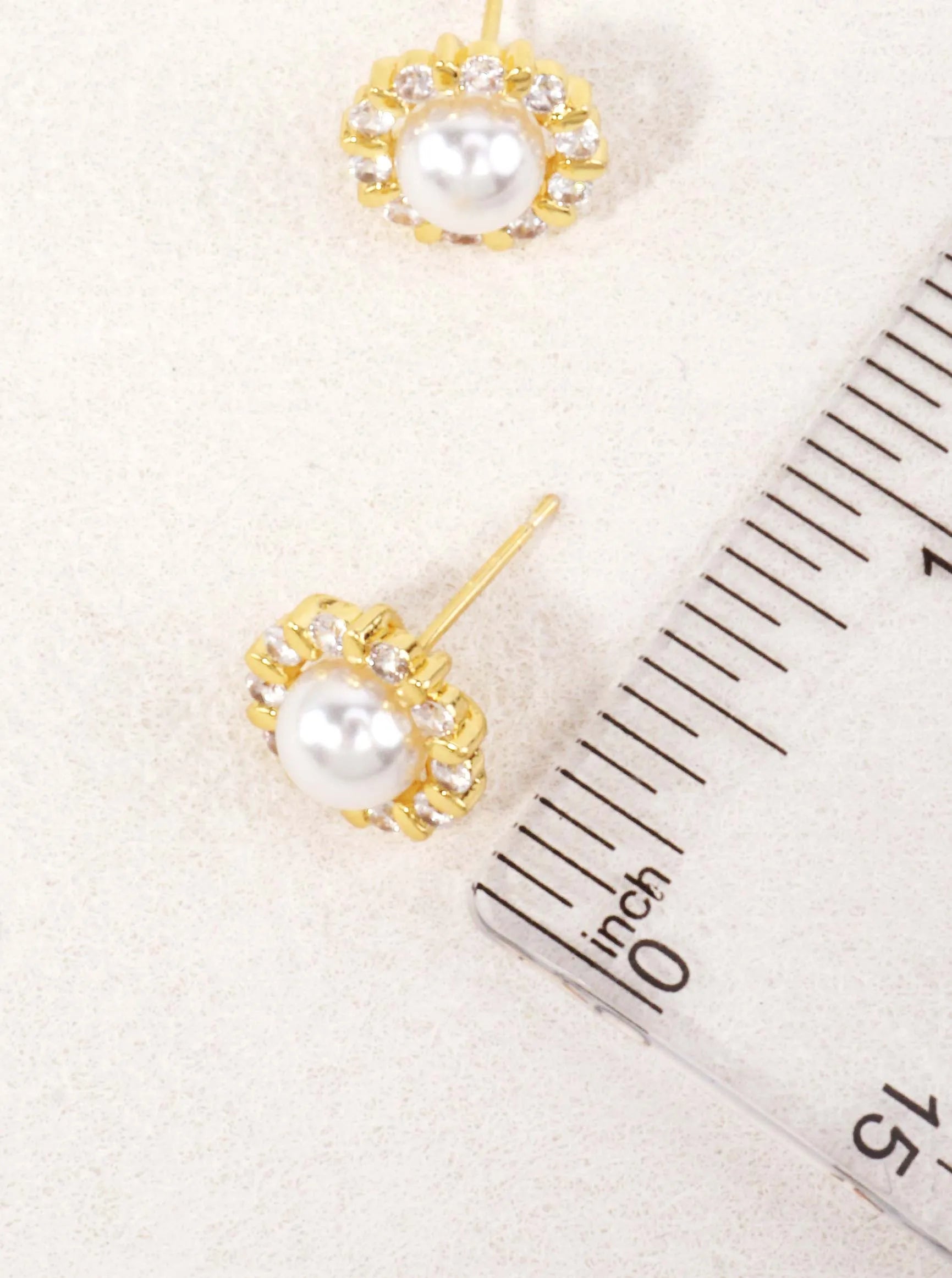 Pave-Pearlized-Geometric-Stud-Earrings-151-DE1430-GDWHT-2-W9ITL523060526K0455.jpg