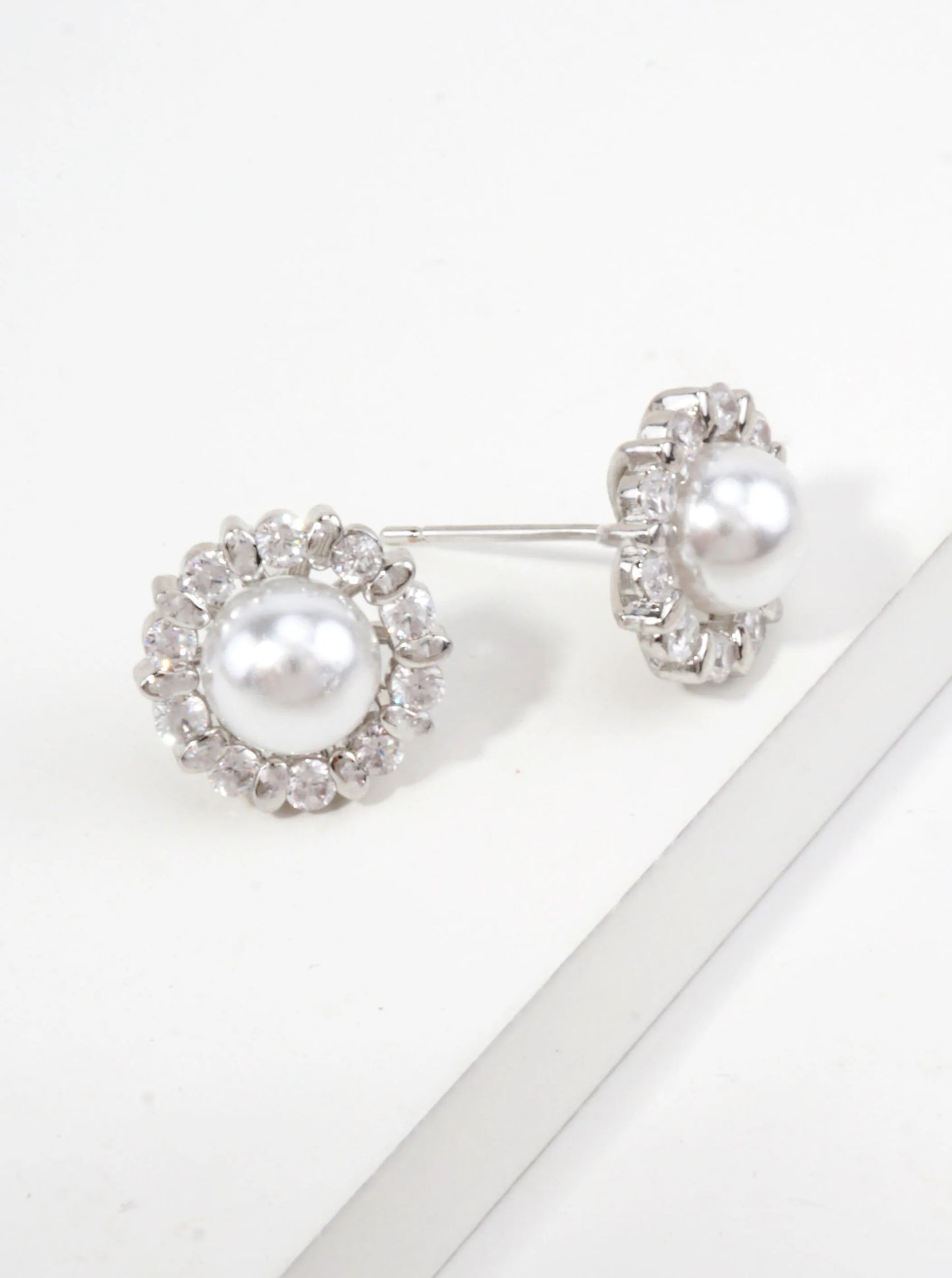 Pave-Pearlized-Geometric-Stud-Earrings-151-DE1430-RHWHT-0-3YQGPU23060526K0455.jpg
