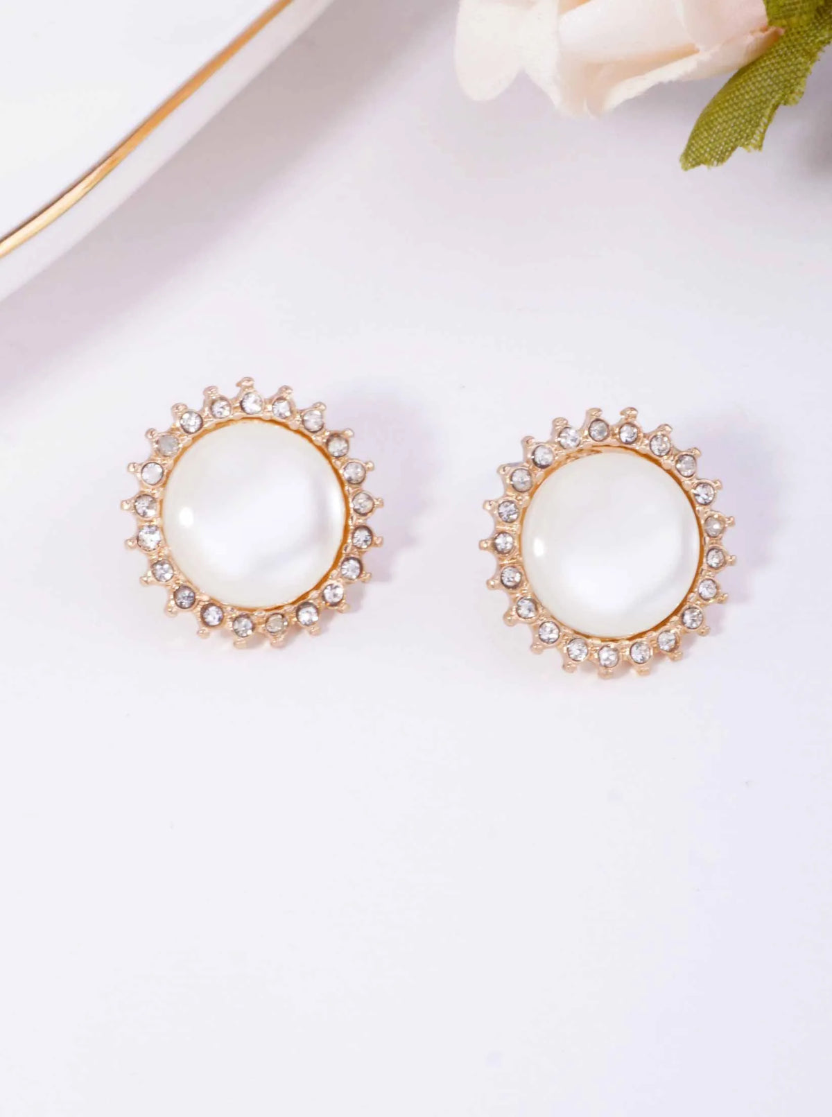 Pearlized-Halo-Rhinestone-Round-Stud-Earrings-61-E2625-GCR-0-BIYQ1720075826K1054.jpg