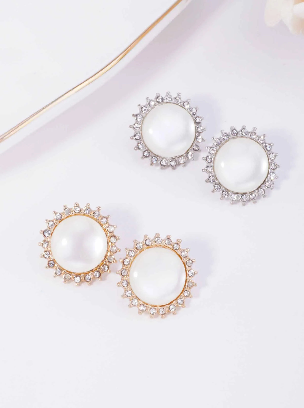 Pearlized-Halo-Rhinestone-Round-Stud-Earrings-61-E2625-GCR-1-F8XKZP20075826K1054.jpg