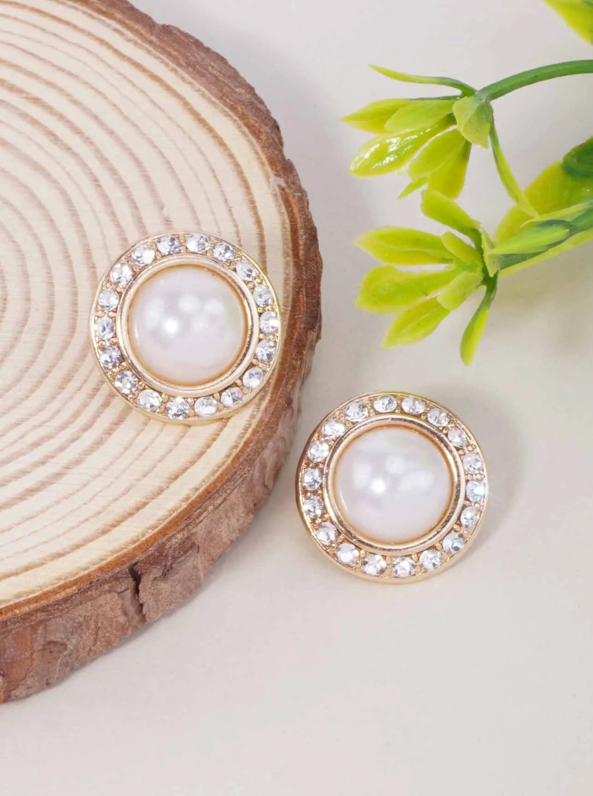 Pearlized-Rhinestone-Round-Stud-Earrings-61-E2623-GCR-0-SQ8NCY20070526K1059.jpg
