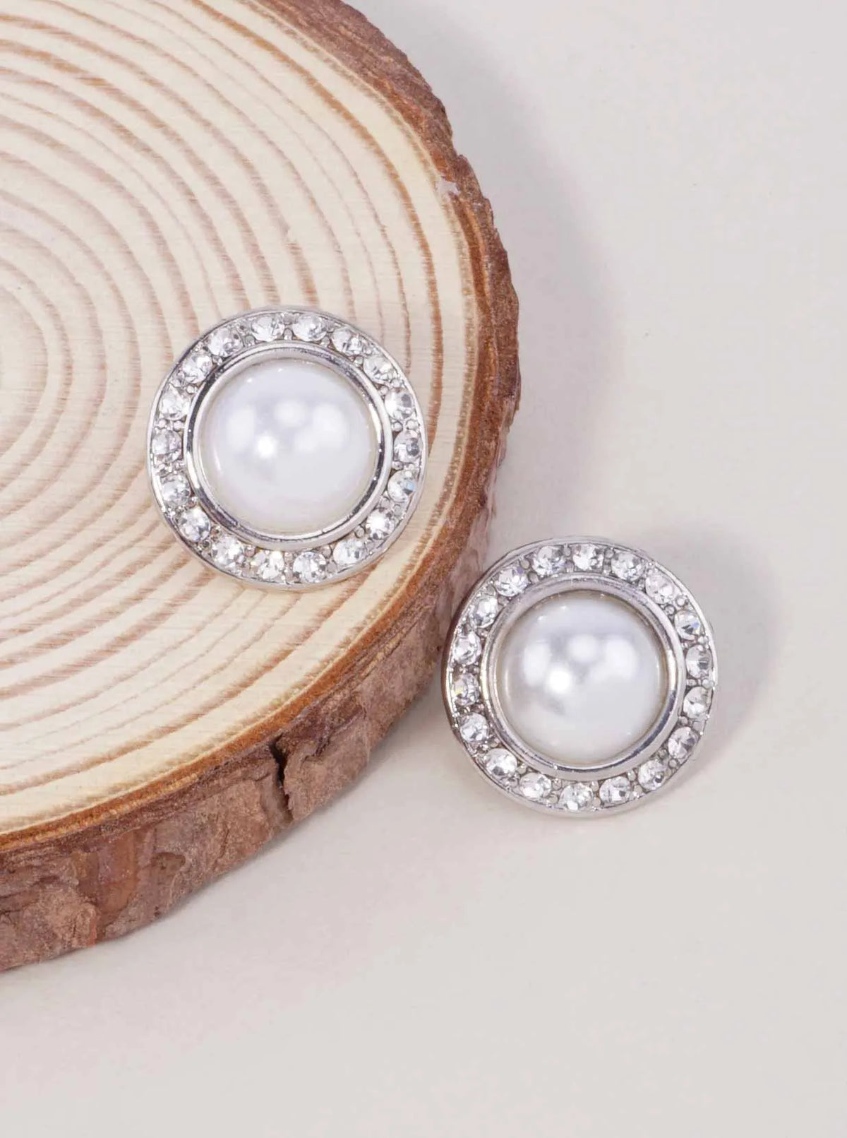 Pearlized-Rhinestone-Round-Stud-Earrings-61-E2623-RCR-0-GEW8QI20070526K1059.jpg