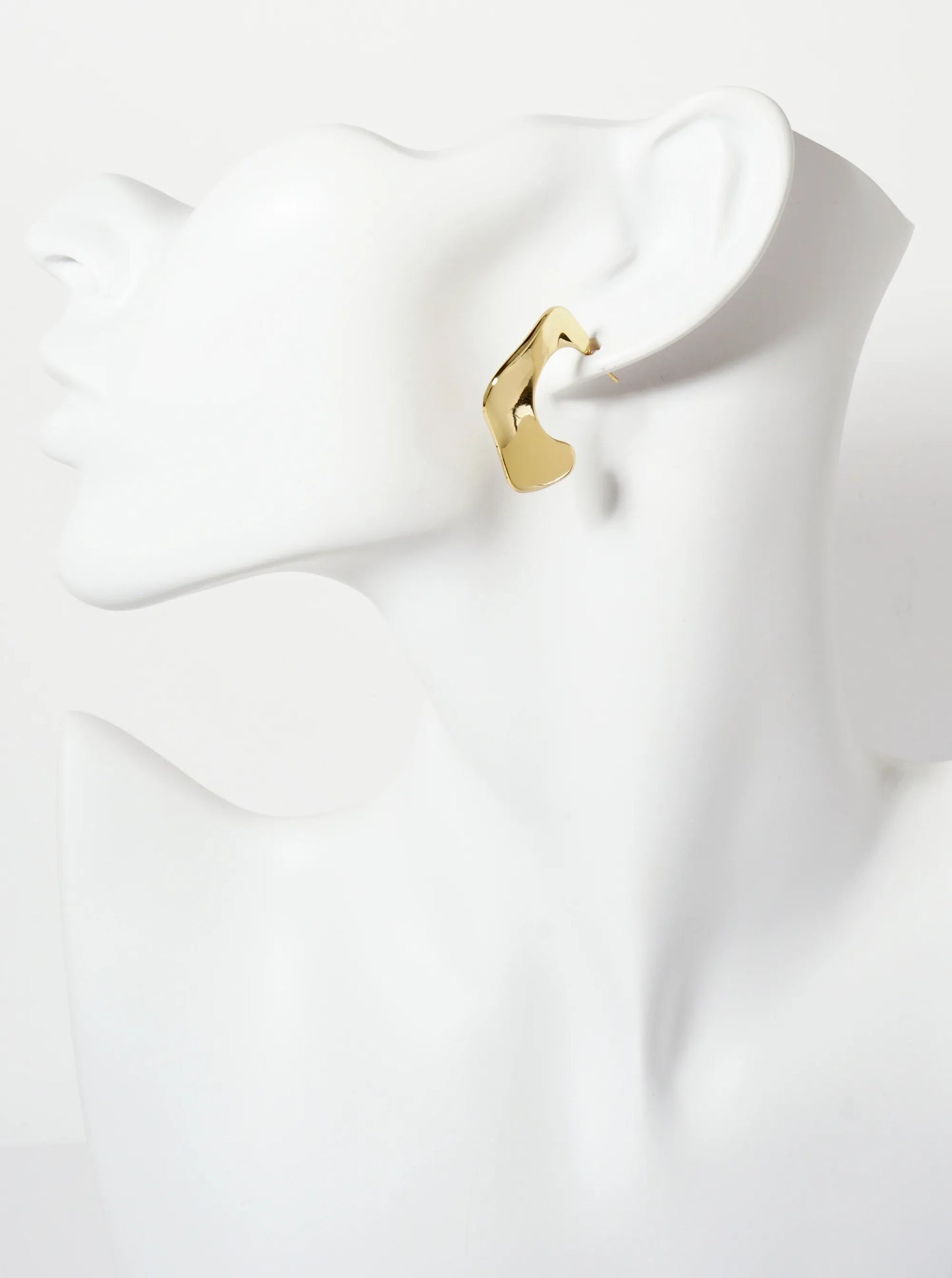 Polished 25mm Wavy Organic 18K-Gold-Dipped Hoop Earrings